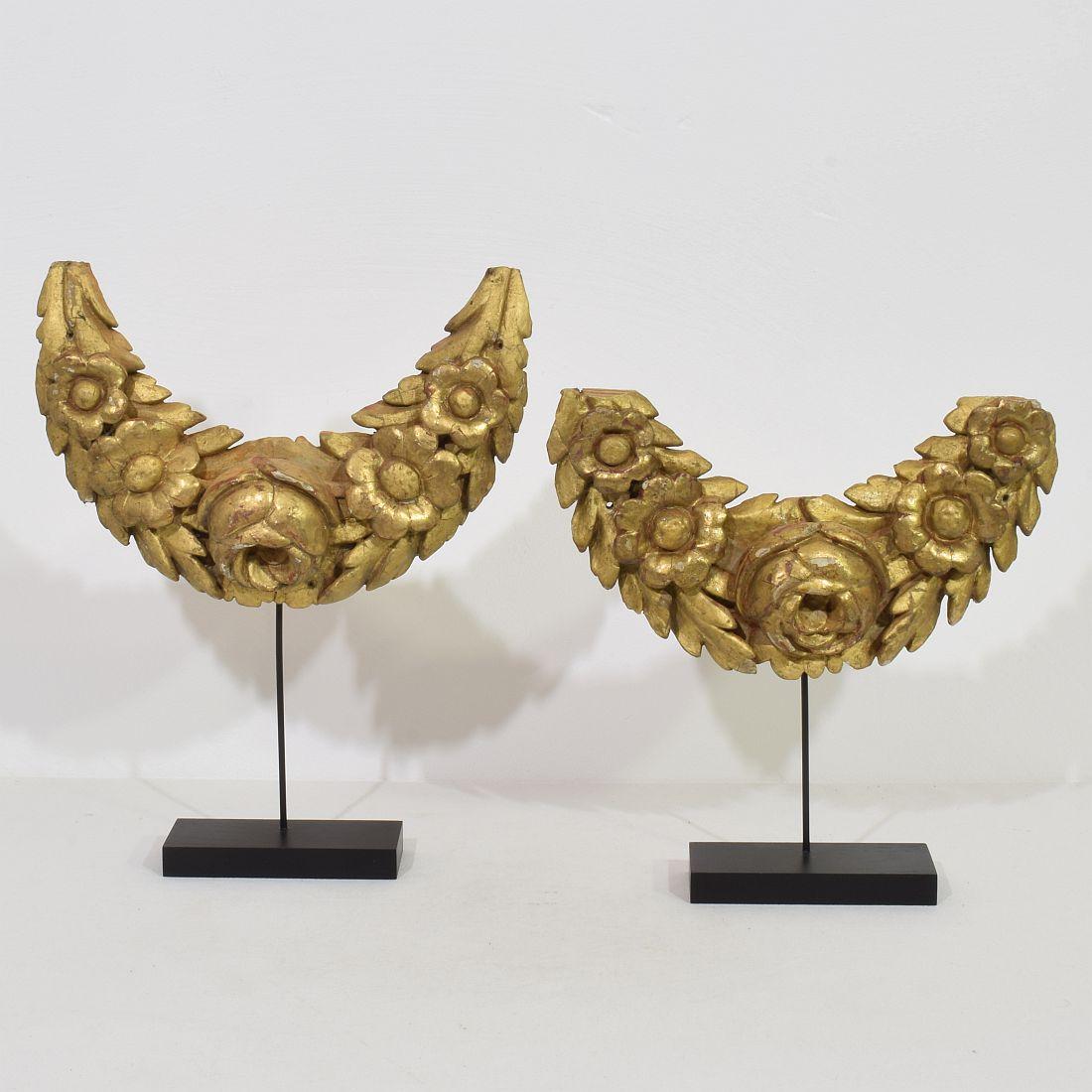 Hand-Carved Pair 17/18th Century Italian Carved Giltwood Baroque Ornaments