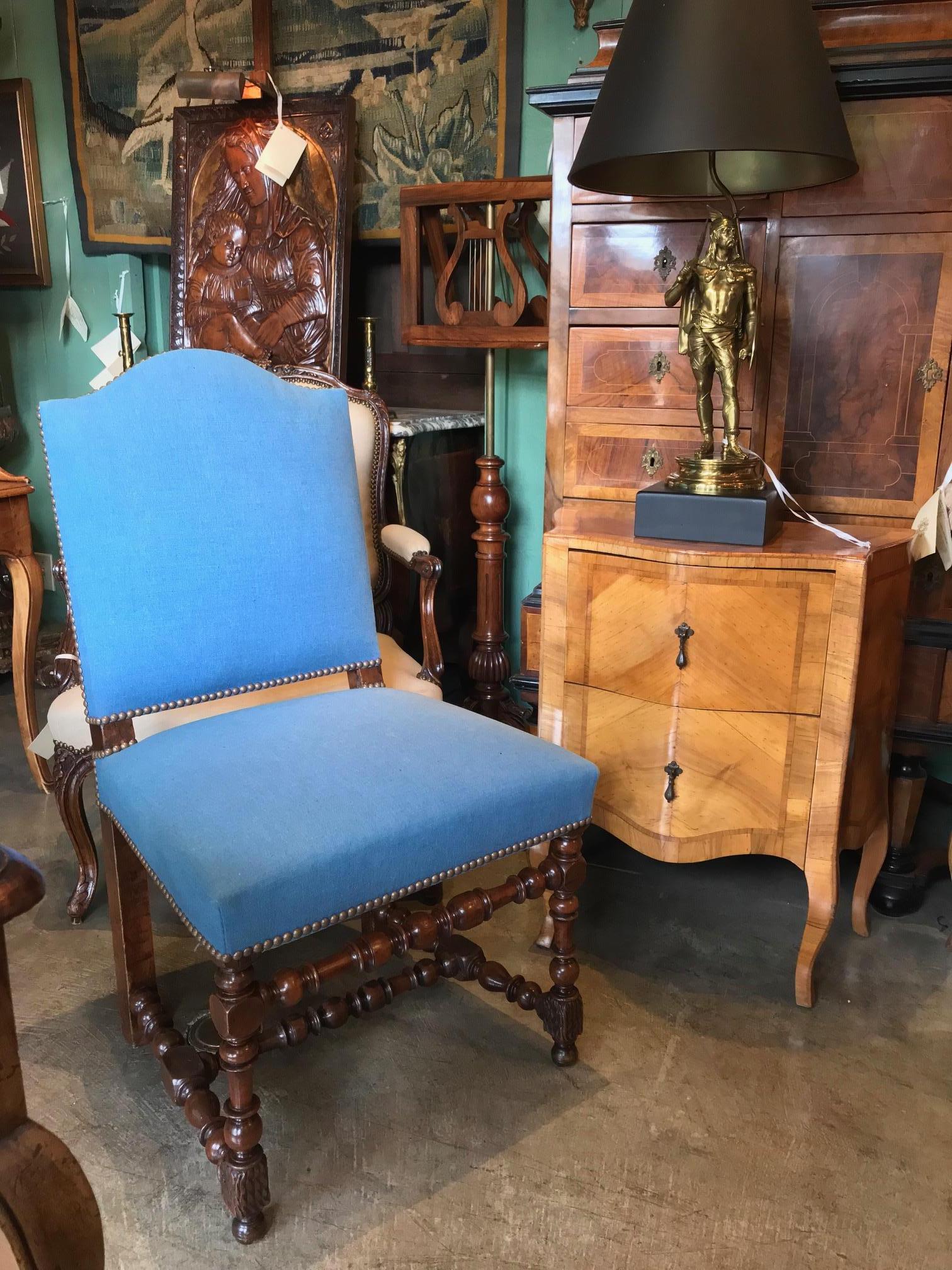Pair 17th Century Louis XIII Period Dining Room Side Hallway Chairs Hand Carved For Sale 9