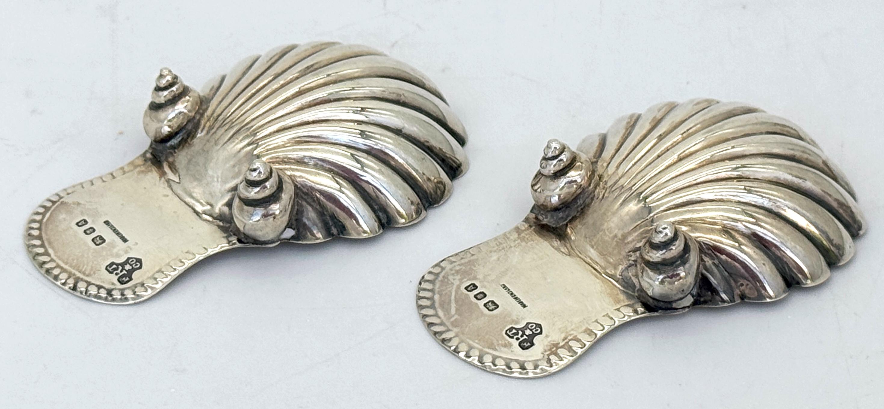Pair 1893 English Sterling Silver Shell-Form Tea Caddy Spoons, Shell Feet in vendita 2