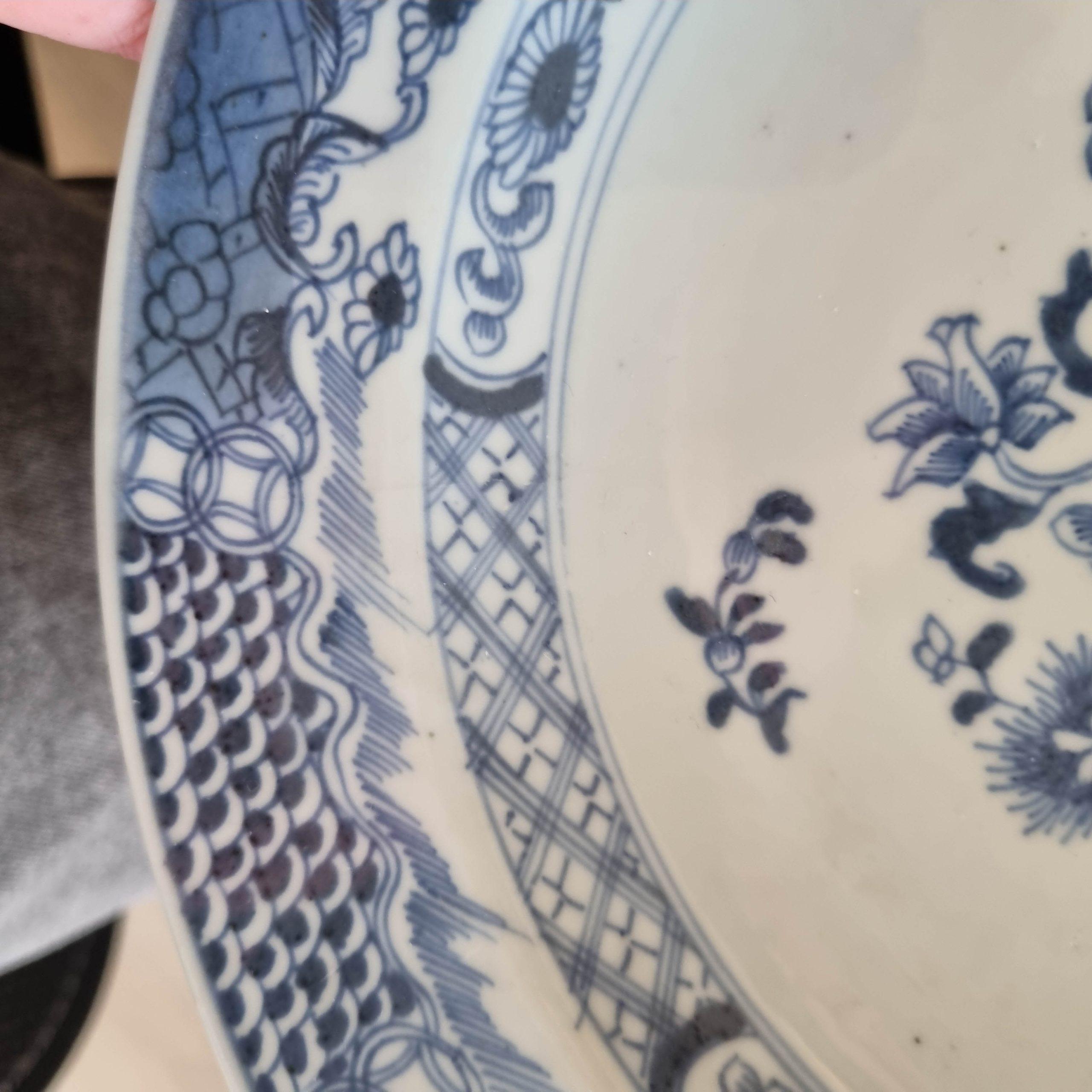 Pair 18C Antique Chinese Porcelain Kangxi/Yongzheng Blue White Flowers For Sale 7