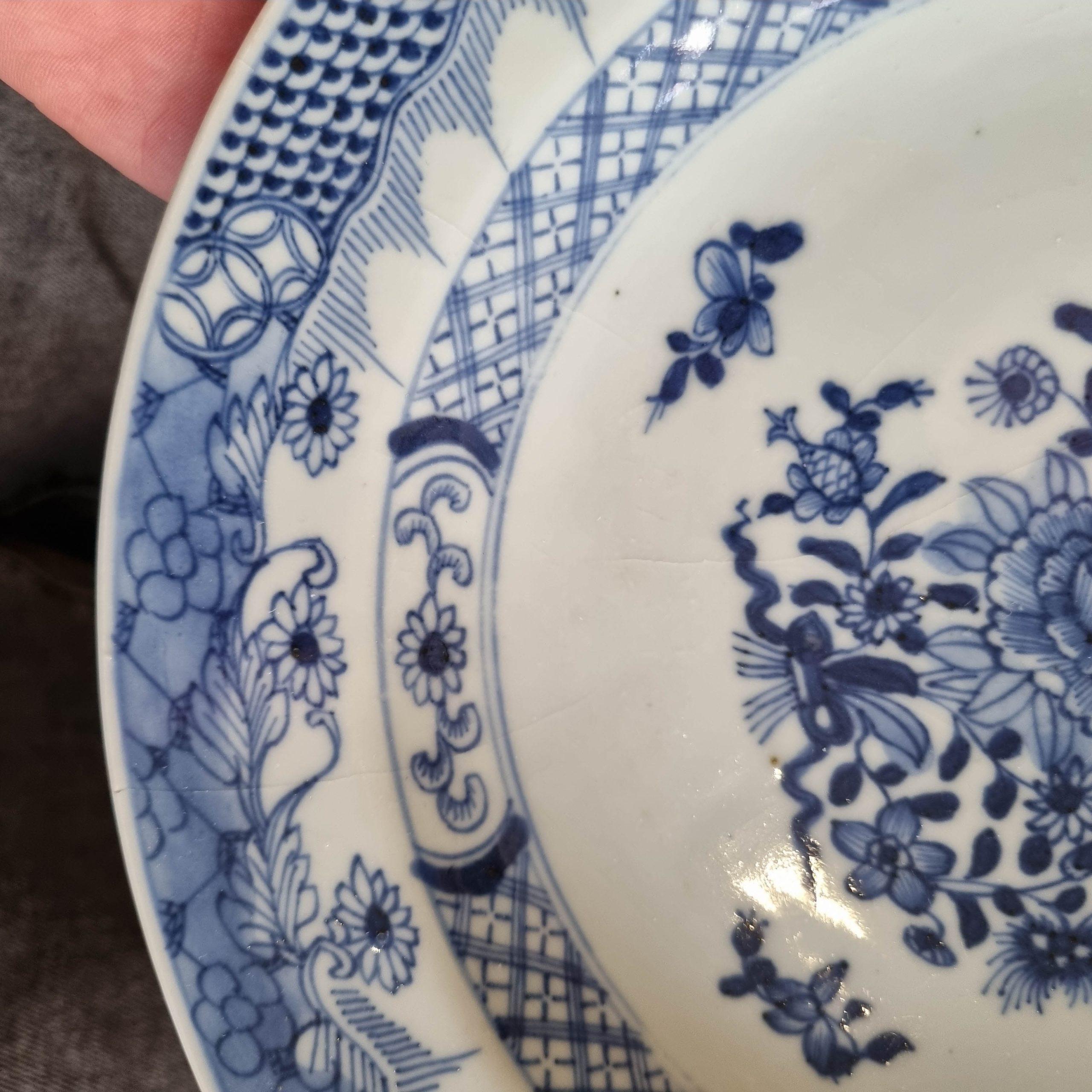 Pair 18C Antique Chinese Porcelain Kangxi/Yongzheng Blue White Flowers For Sale 12