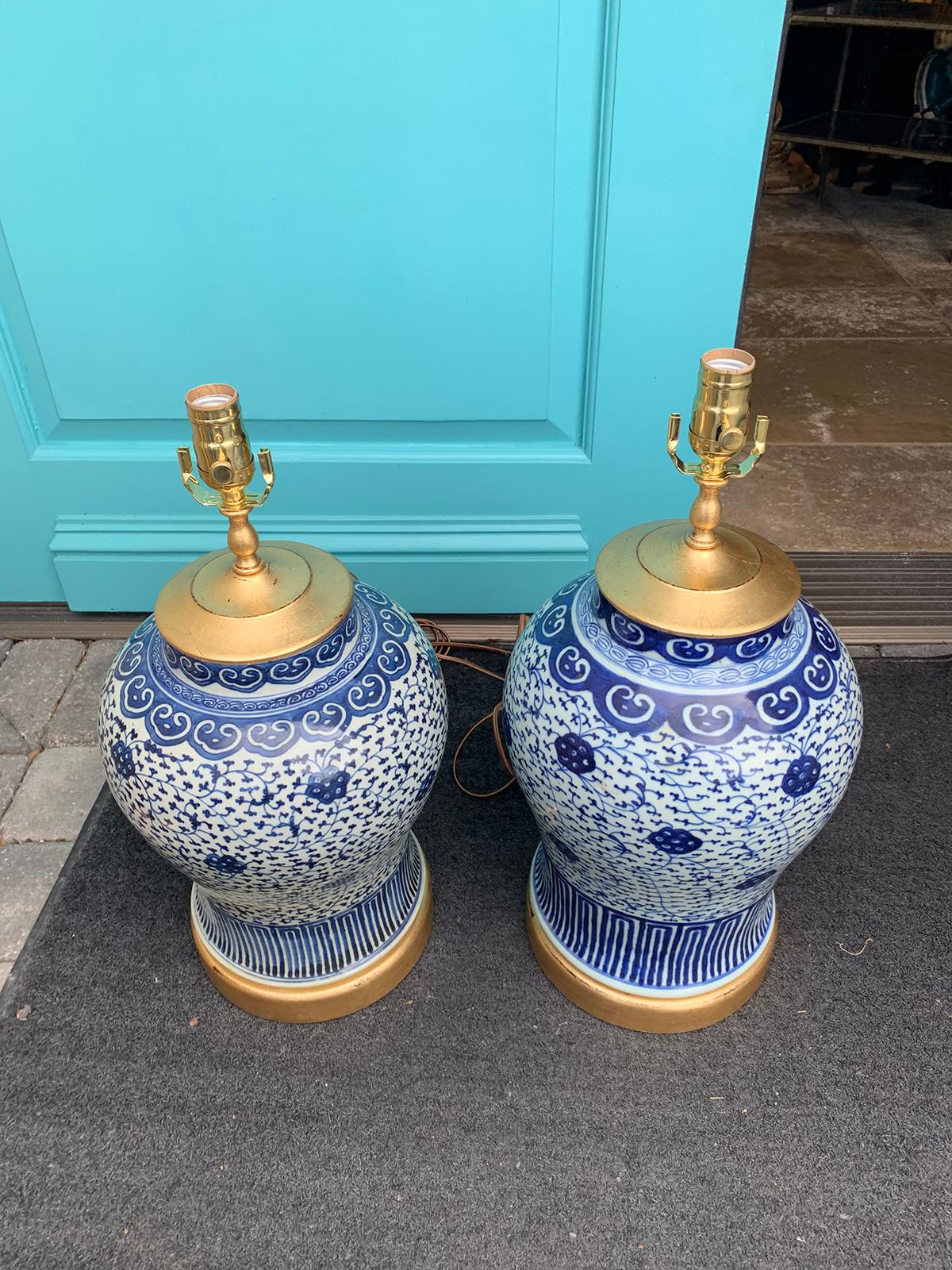 Pair of Late 19th-Early 20th Century Blue & White Vases as Lamps, Giltwood Bases 6