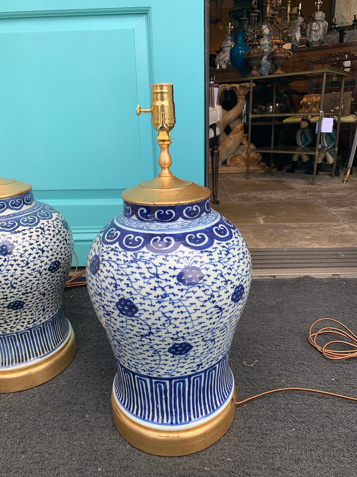 Pair of Late 19th-Early 20th Century Blue & White Vases as Lamps, Giltwood Bases 3