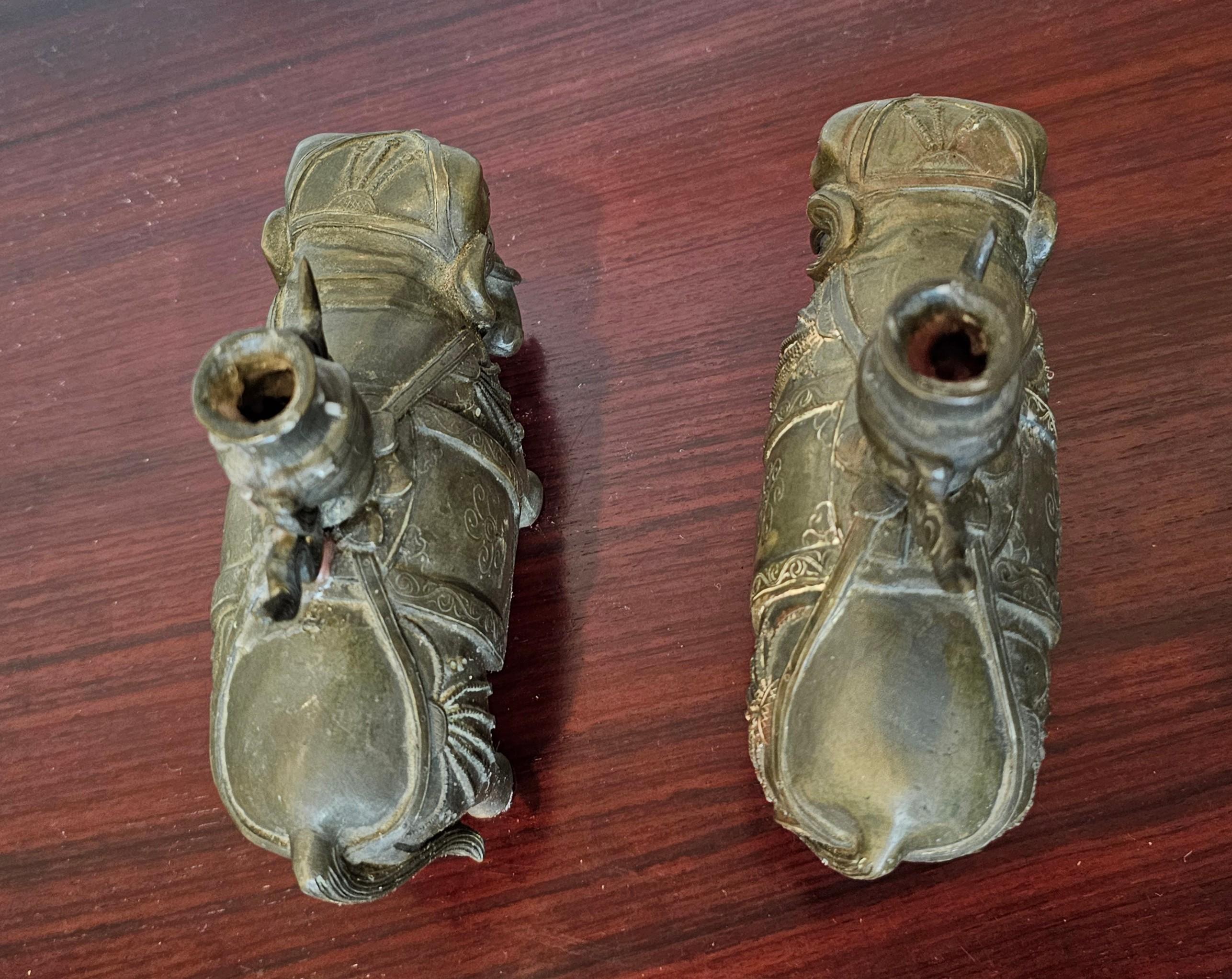 Paar chinesische Bronze-Kerzenhalter-Skulpturen mit Elefantenfigur aus dem 18./19. Jahrhundert im Angebot 6