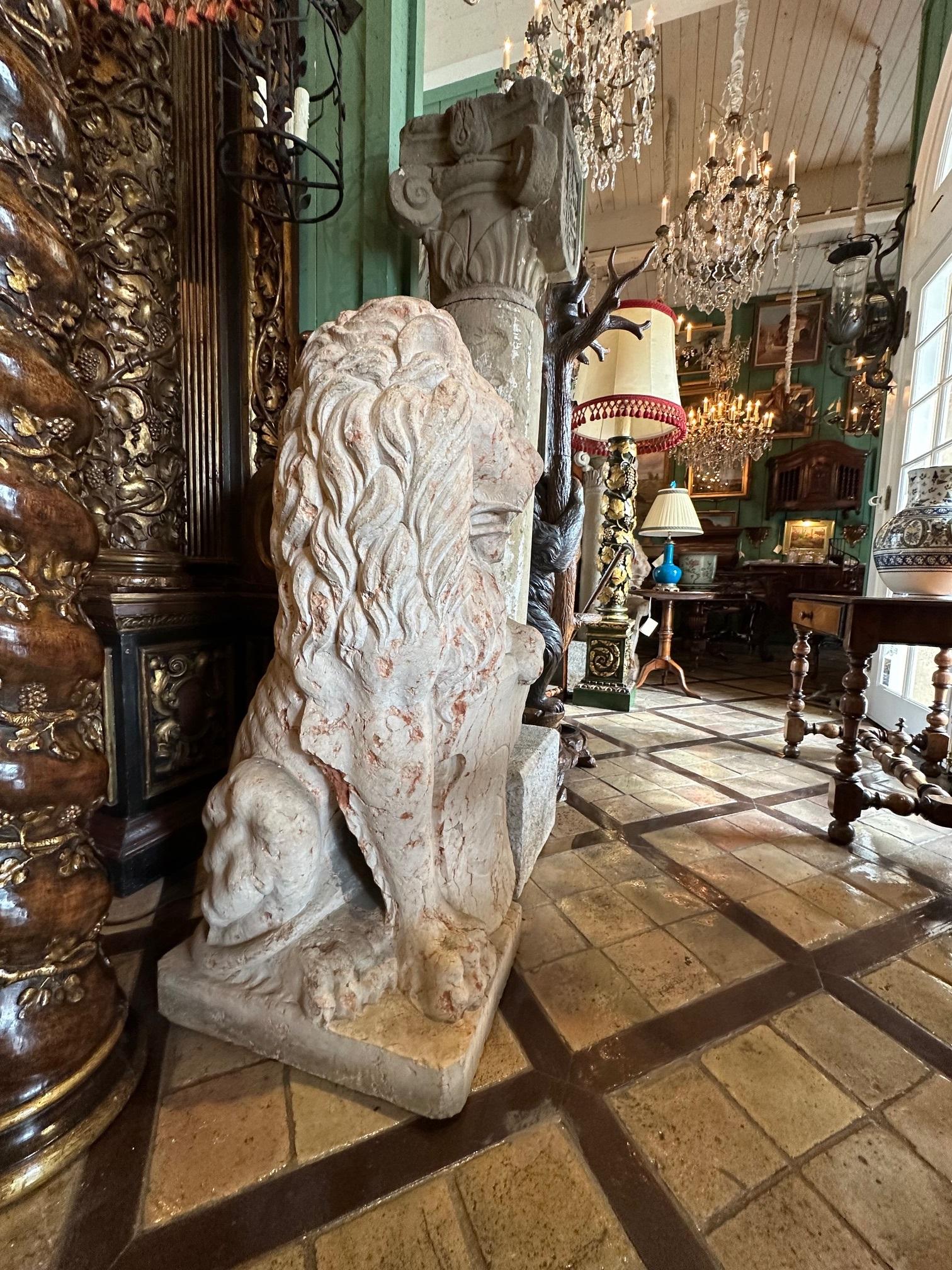 Paar geschnitzte Terrakotta-Figuren aus Marmor aus dem 18. Jahrhundert, Löwen-Skulpturen, Gartenstatuen, LA im Angebot 13