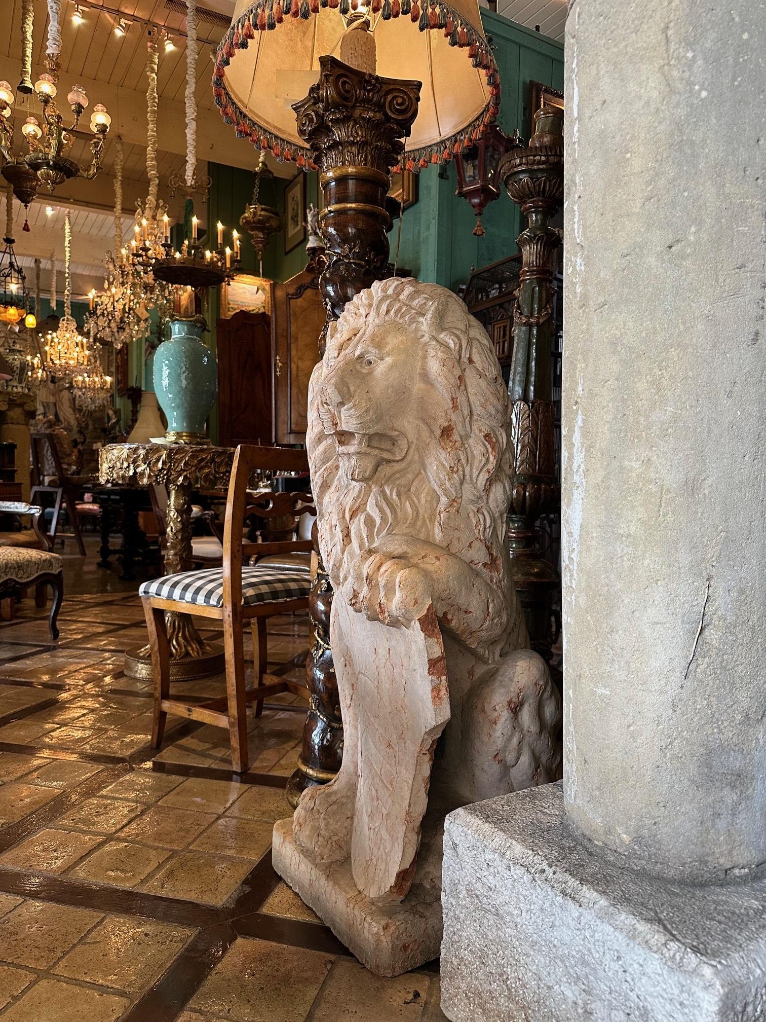 Sculpté à la main Pair 18th C. Carved Marble Terracotta Figures Lions Sculptures Garden Statues LA en vente