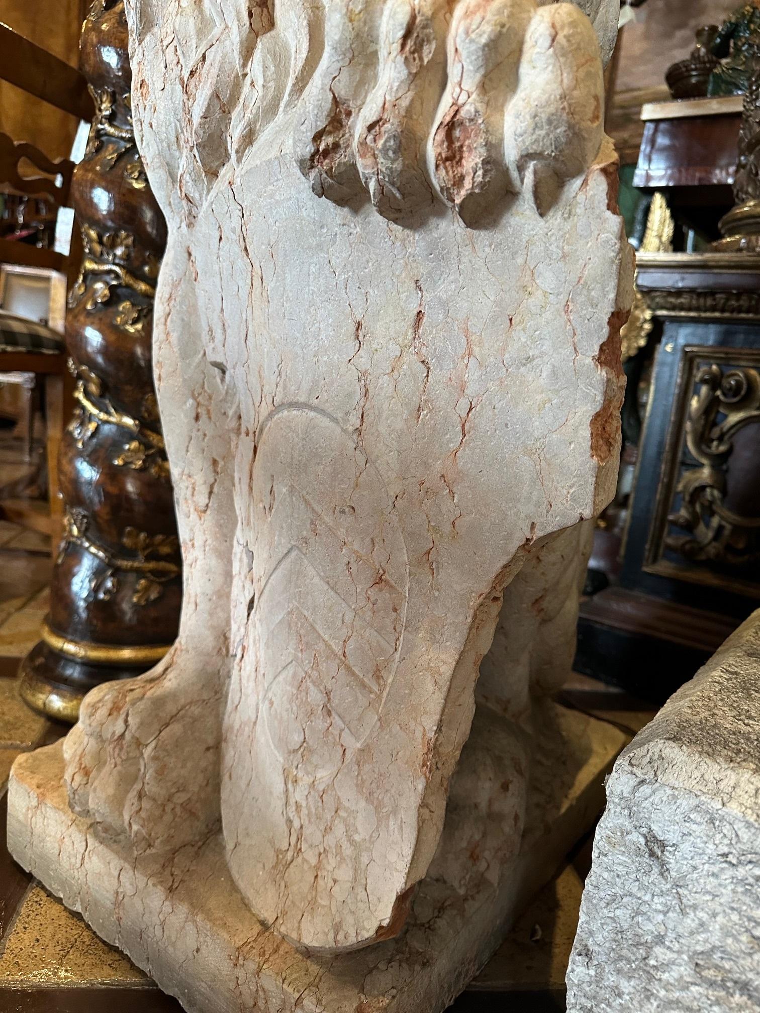 XVIIIe siècle Pair 18th C. Carved Marble Terracotta Figures Lions Sculptures Garden Statues LA en vente