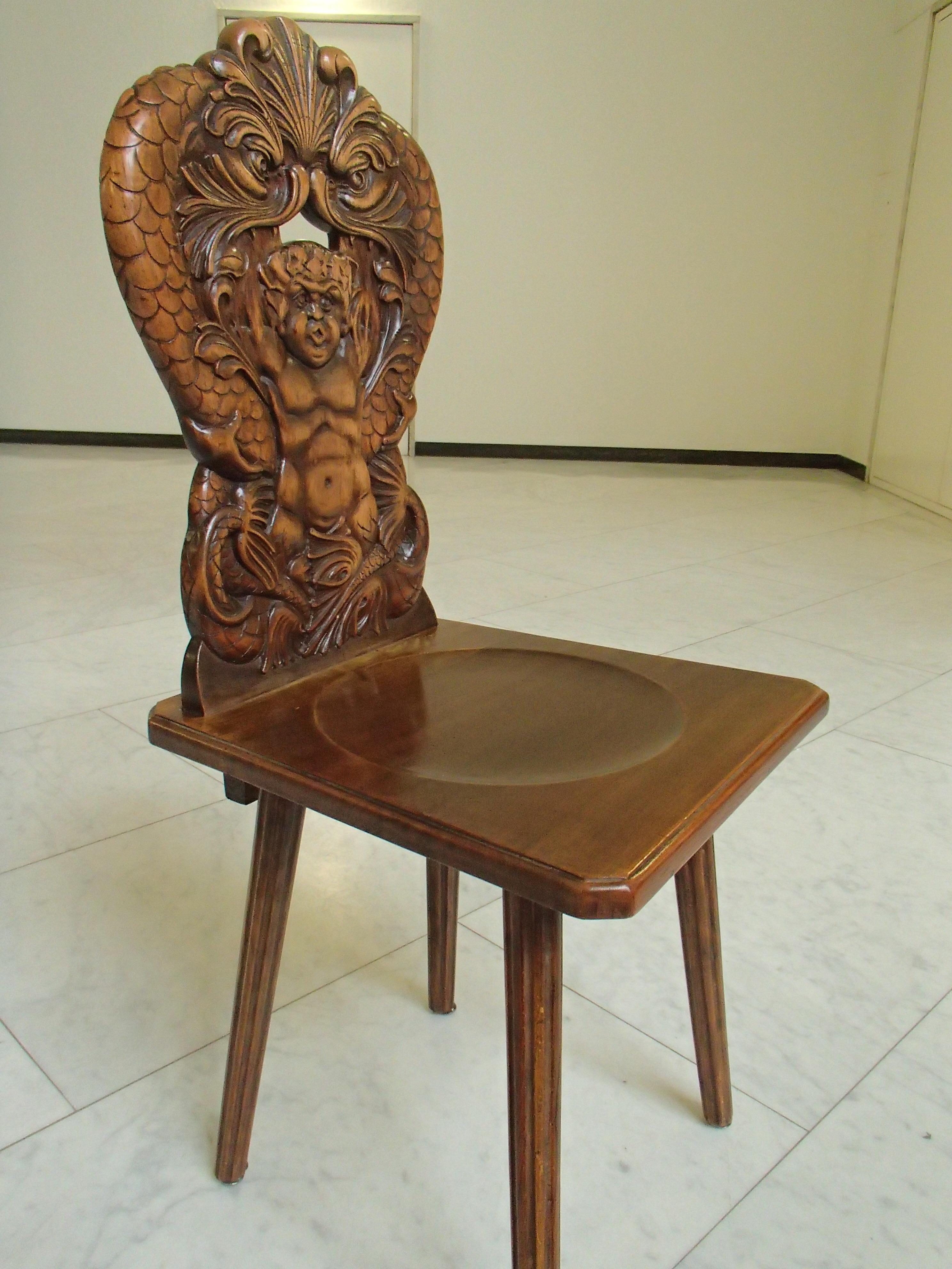 Pair of Brutalist Wooden Chairs Carved with Fabulous Creatures - Dragons In Good Condition In Weiningen, CH