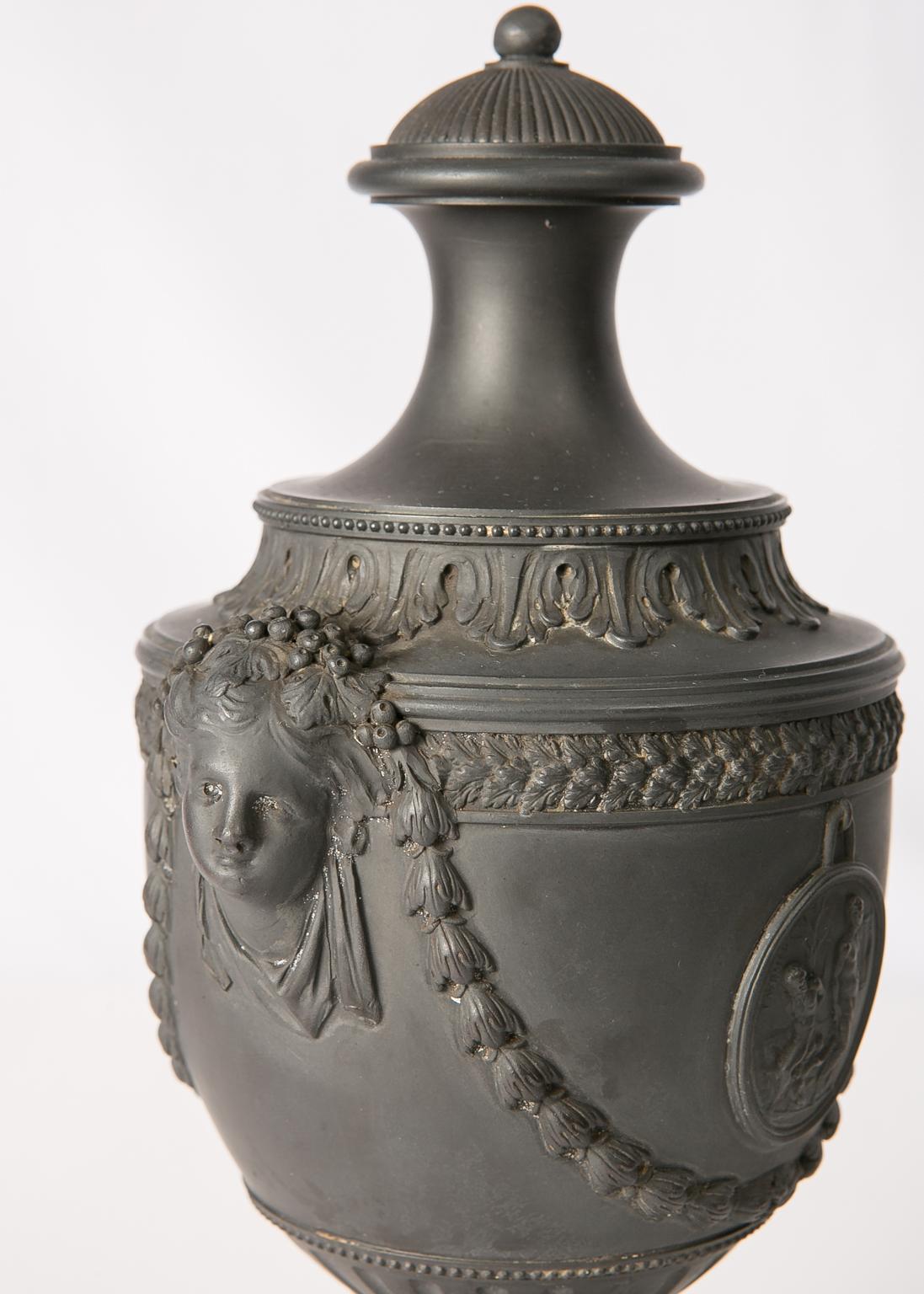Pair of Antique Black Basalt Covered Urns 18th Century In Excellent Condition In Katonah, NY