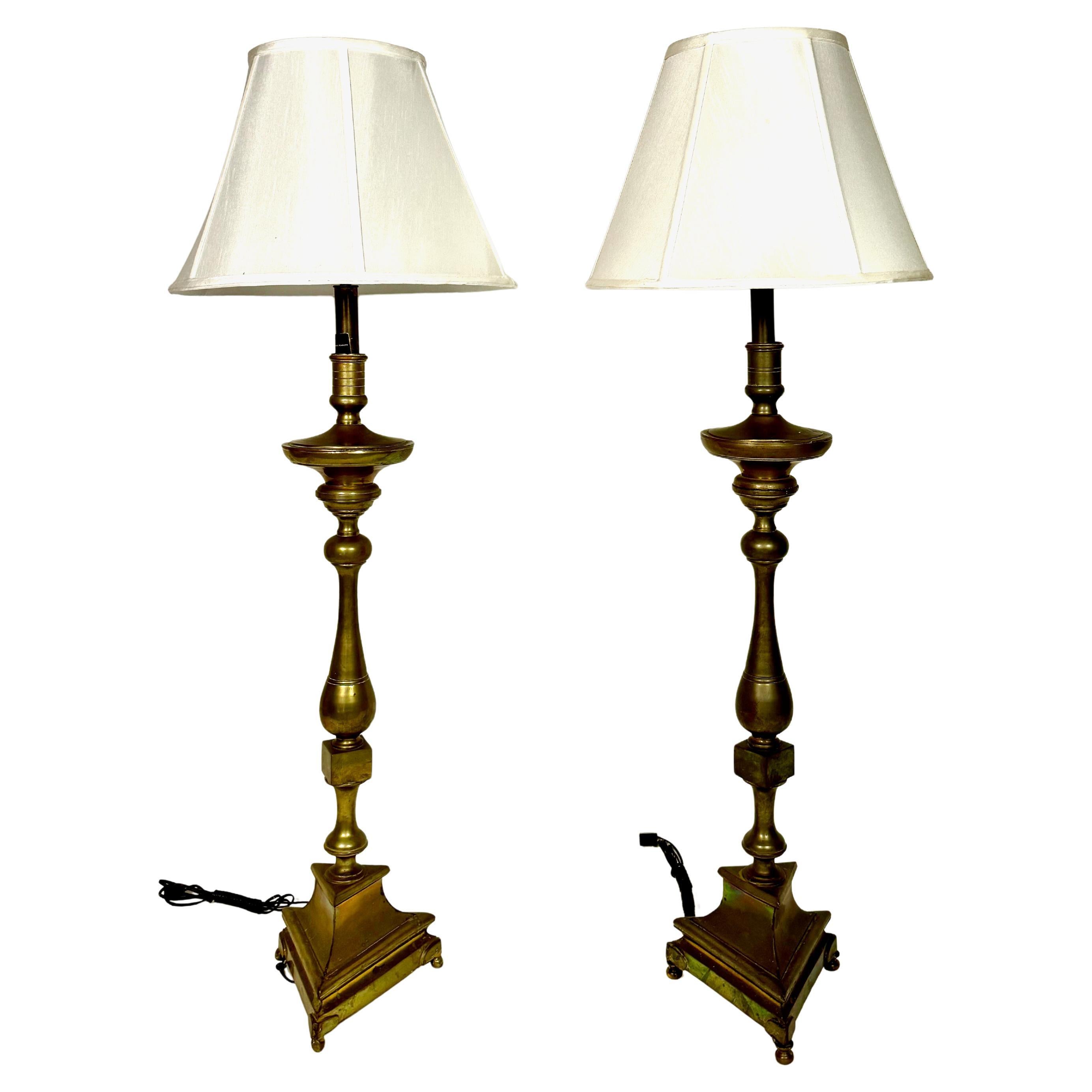 Paar Bronze-Stehlampen aus dem 18.