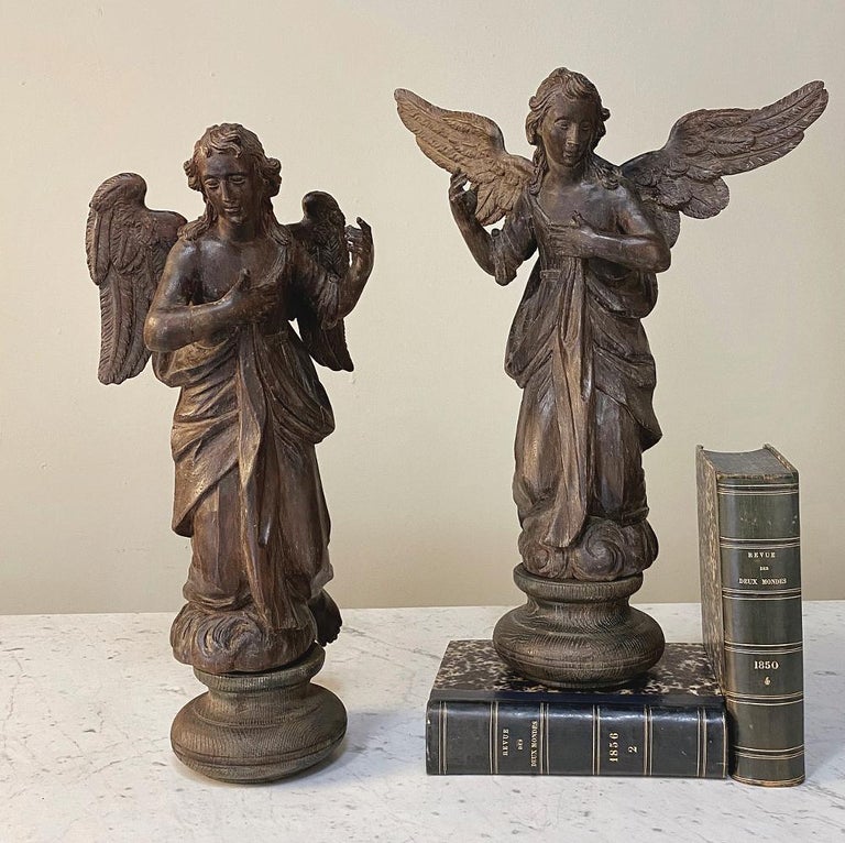 Pair of 18th Century Carved Wood Angels For Sale at 1stDibs