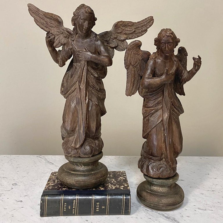 Pair of 18th Century Carved Wood Angels For Sale at 1stDibs