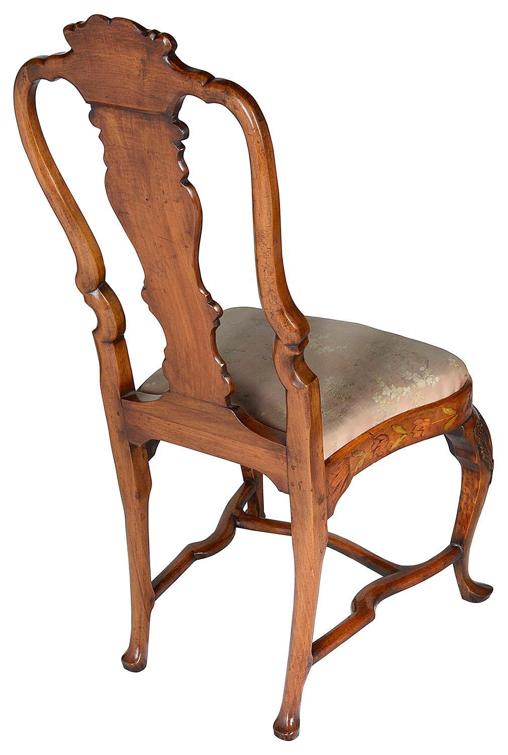 Noyer Paire de chaises d'appoint en marqueterie hollandaise du 18ème siècle en vente