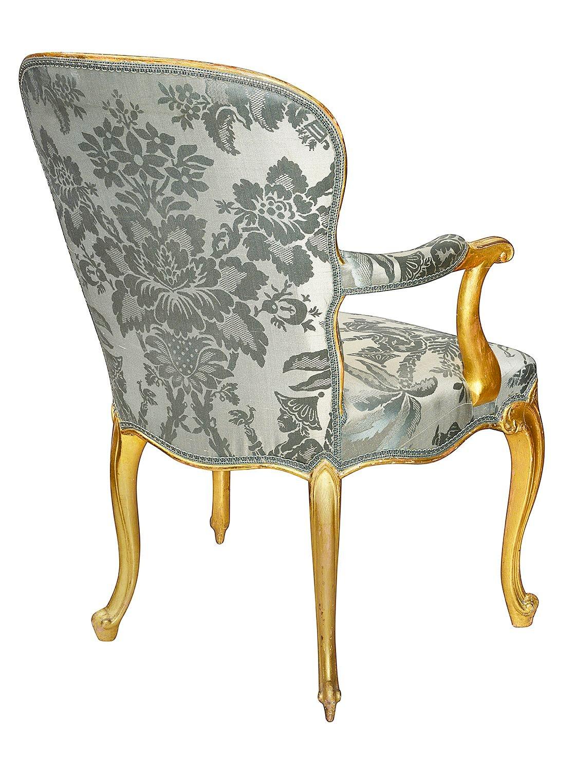 Paire de fauteuils Hepplewhite français du 18e siècle Bon état - En vente à Brighton, Sussex