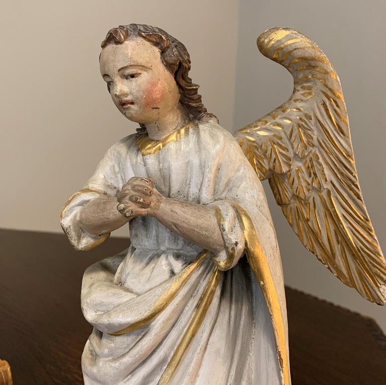 Pair of 18th Century Hand Carved and Painted Italian Angels For Sale 6