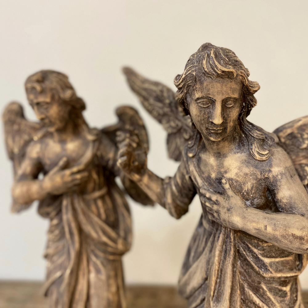 Hardwood Pair 18th Century Hand-Carved Wooden Angels For Sale