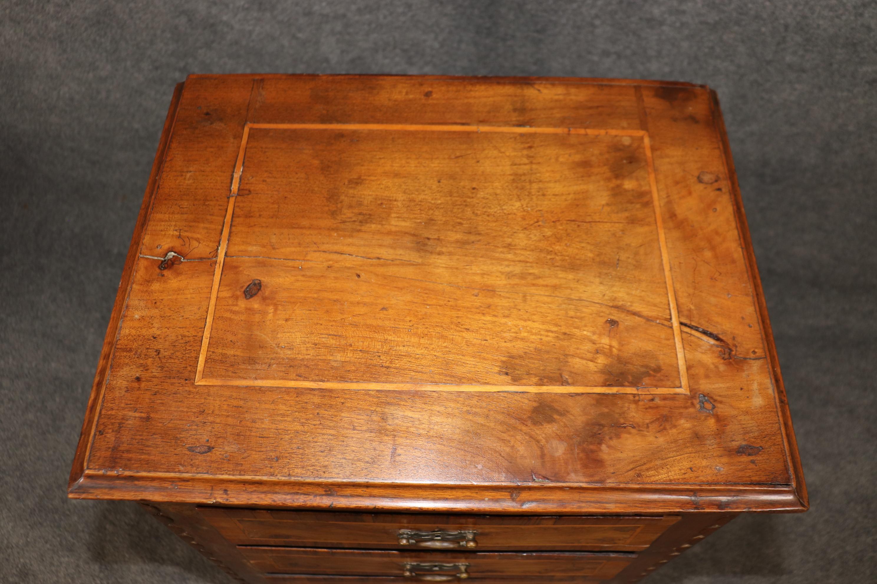 Pair 18th Century Italian 4 drawer Nightstands Side Cabinets in Olivewood 8