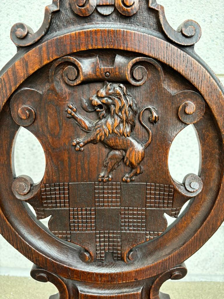 Pair 18th Century Italian Chestnut Hall Chairs Carved With Lion Crests  For Sale 3