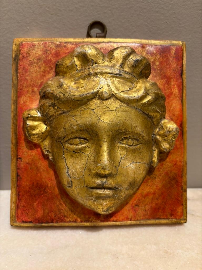 Pair 18th Century Italian Neoclassical Gilt Wood and Painted Carved Masks In Good Condition For Sale In Stamford, CT