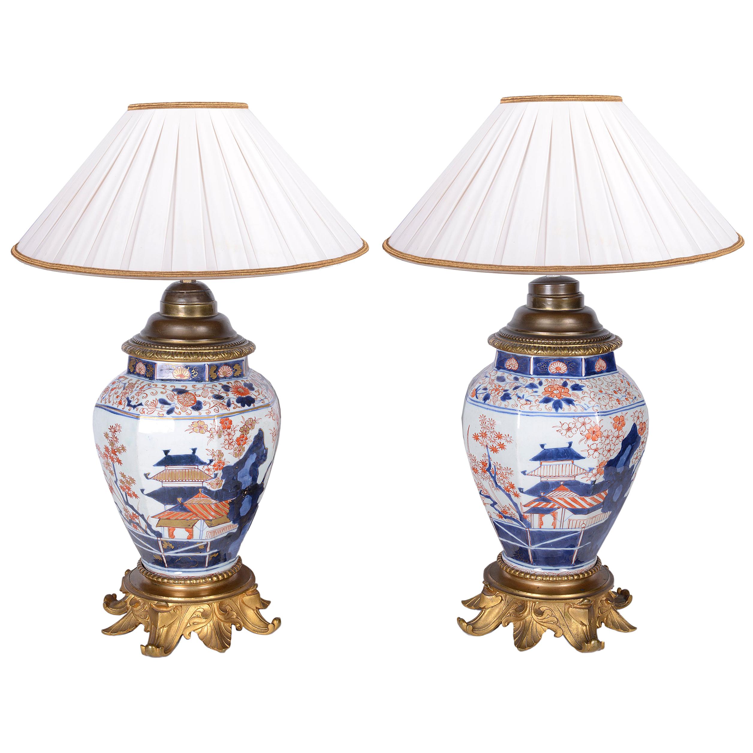 Paar japanische Arita-Imari-Vasen/Lampen aus dem 18. Jahrhundert im Angebot