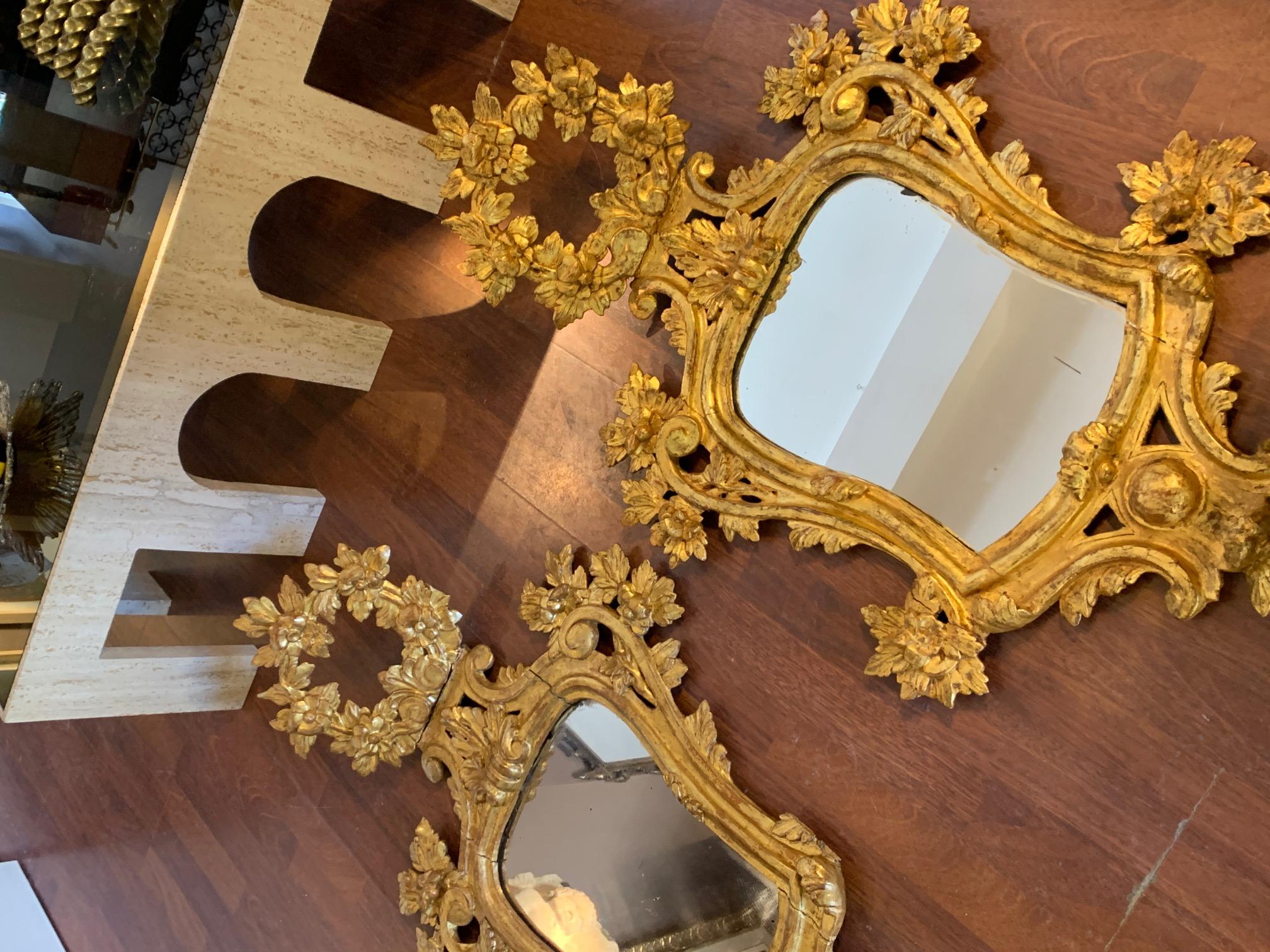 Pair of 18th Century Spanish Charles III Carved Gilded Wood Mirrors For Sale 6