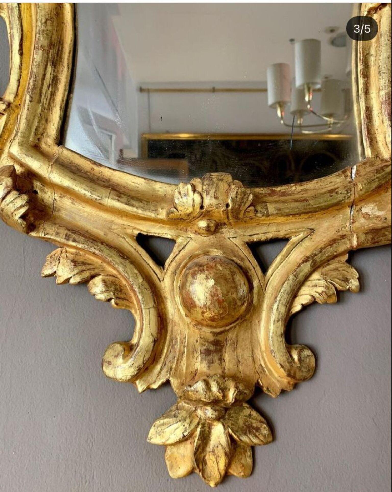 Pair of 18th Century Spanish Charles III Carved Gilded Wood Mirrors For Sale 11