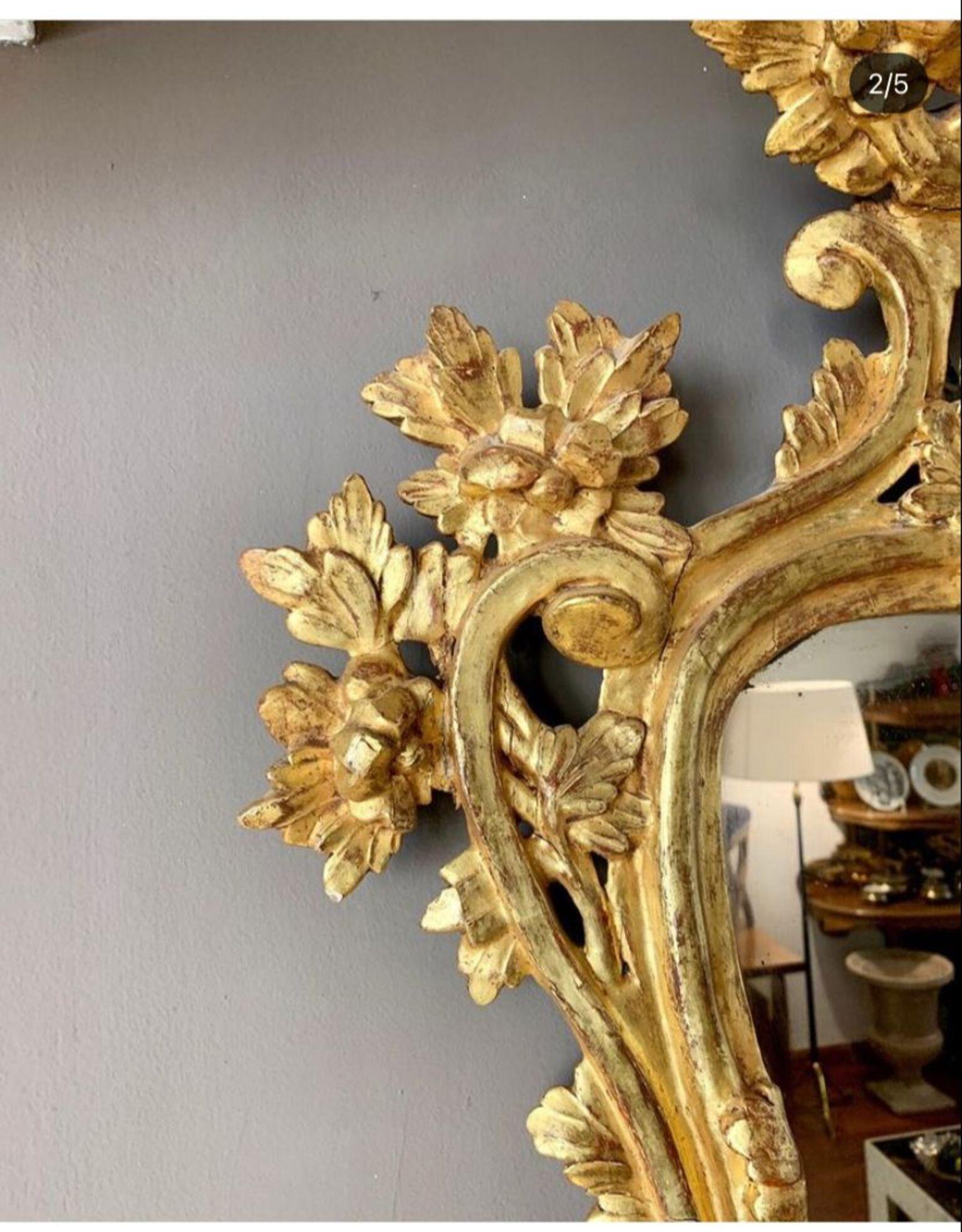 Pair of 18th Century Spanish Charles III Carved Gilded Wood Mirrors For Sale 12