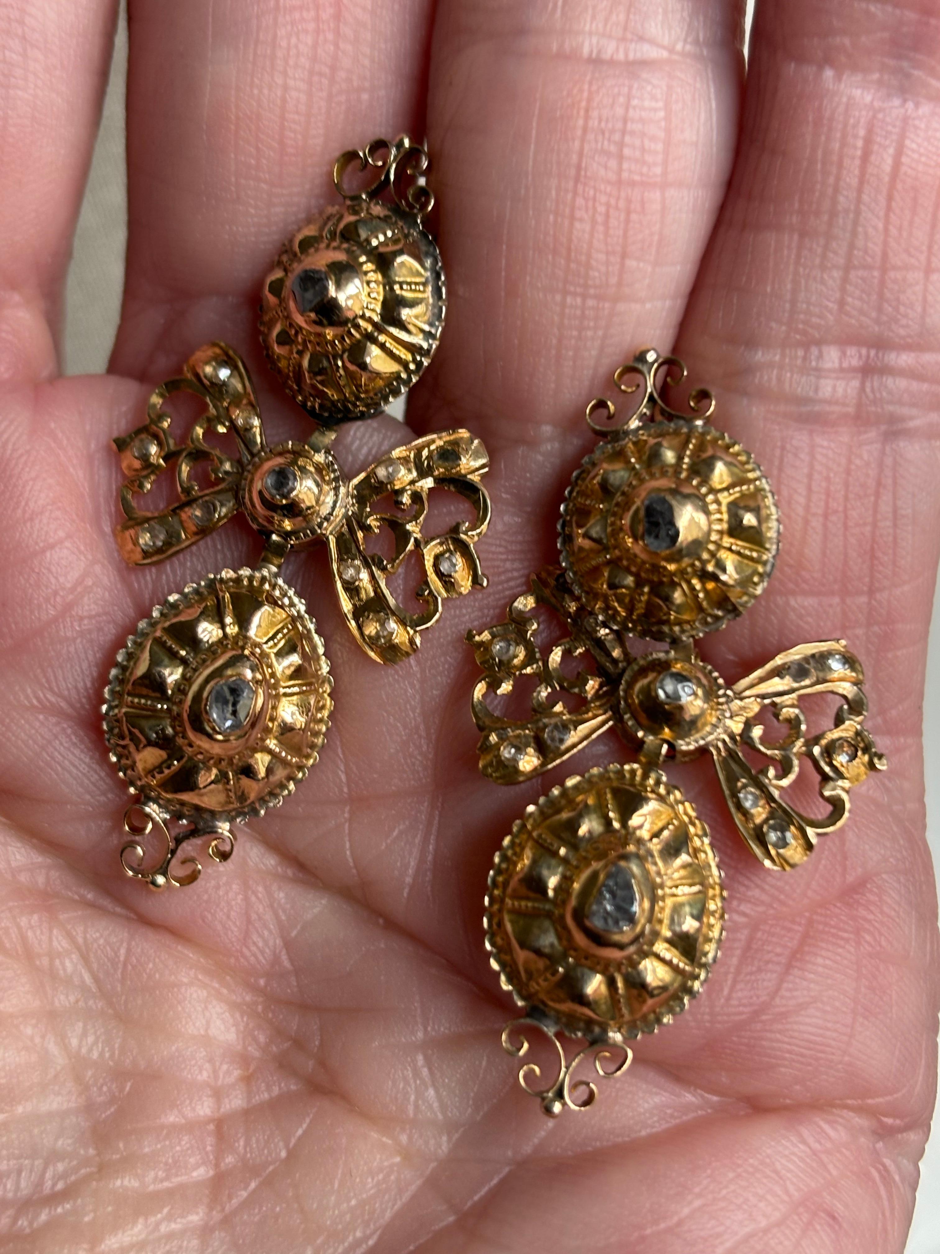 Pair 18th Century Spanish Rose-Cut Diamond and  18 K Gold Earring - Wearable Art For Sale 8