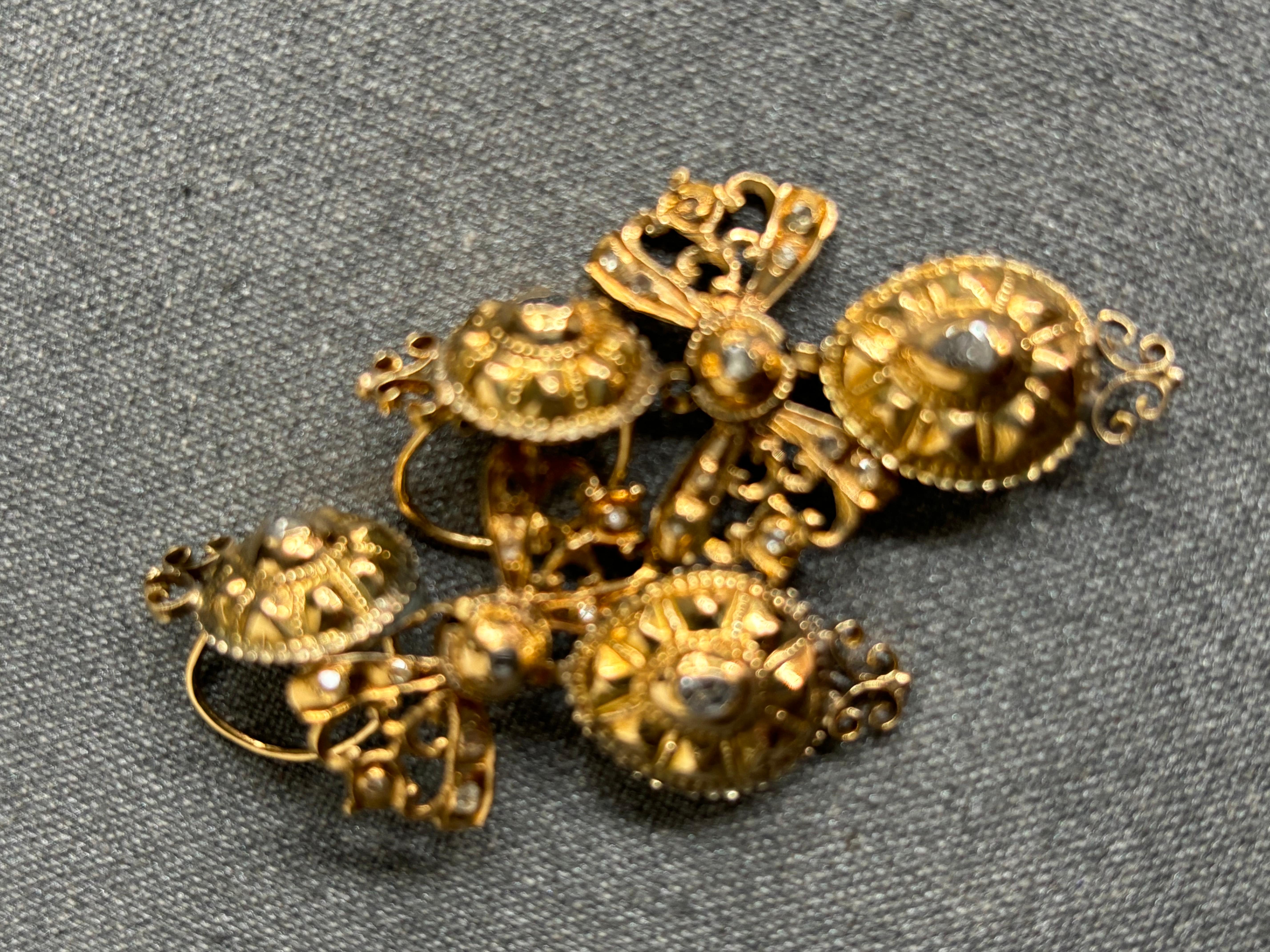 Women's Pair 18th Century Spanish Rose-Cut Diamond and  18 K Gold Earring - Wearable Art For Sale