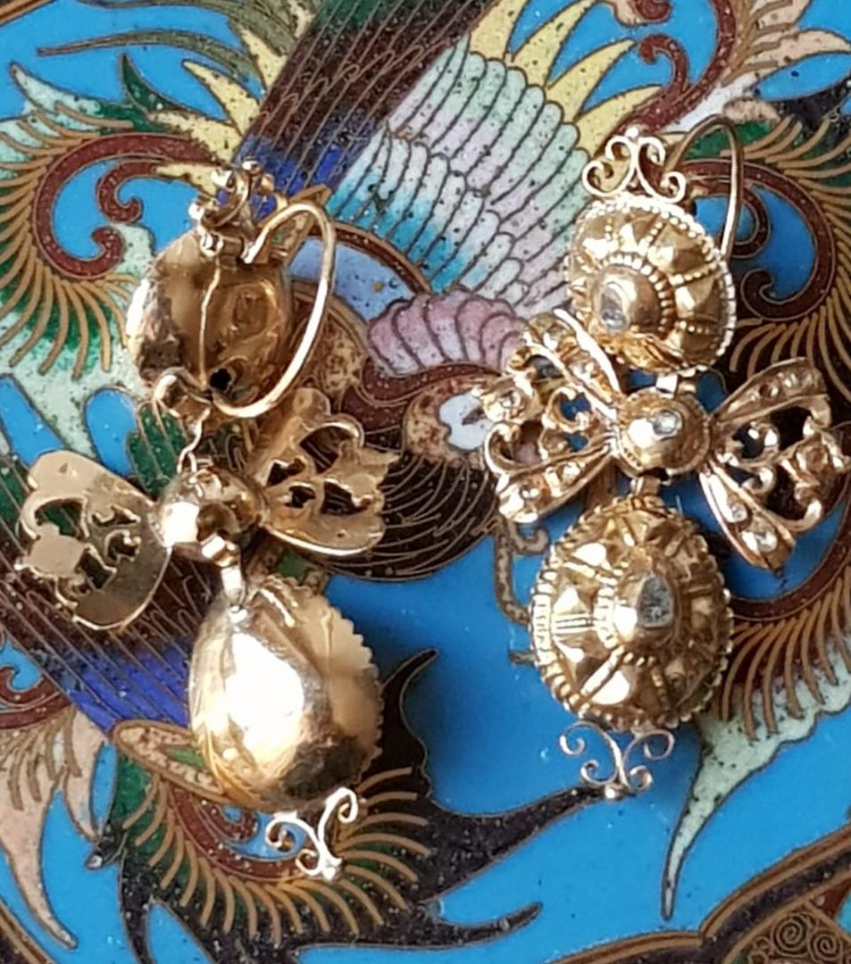 Pair 18th Century Spanish Rose-Cut Diamond and  18 K Gold Earring - Wearable Art For Sale 3