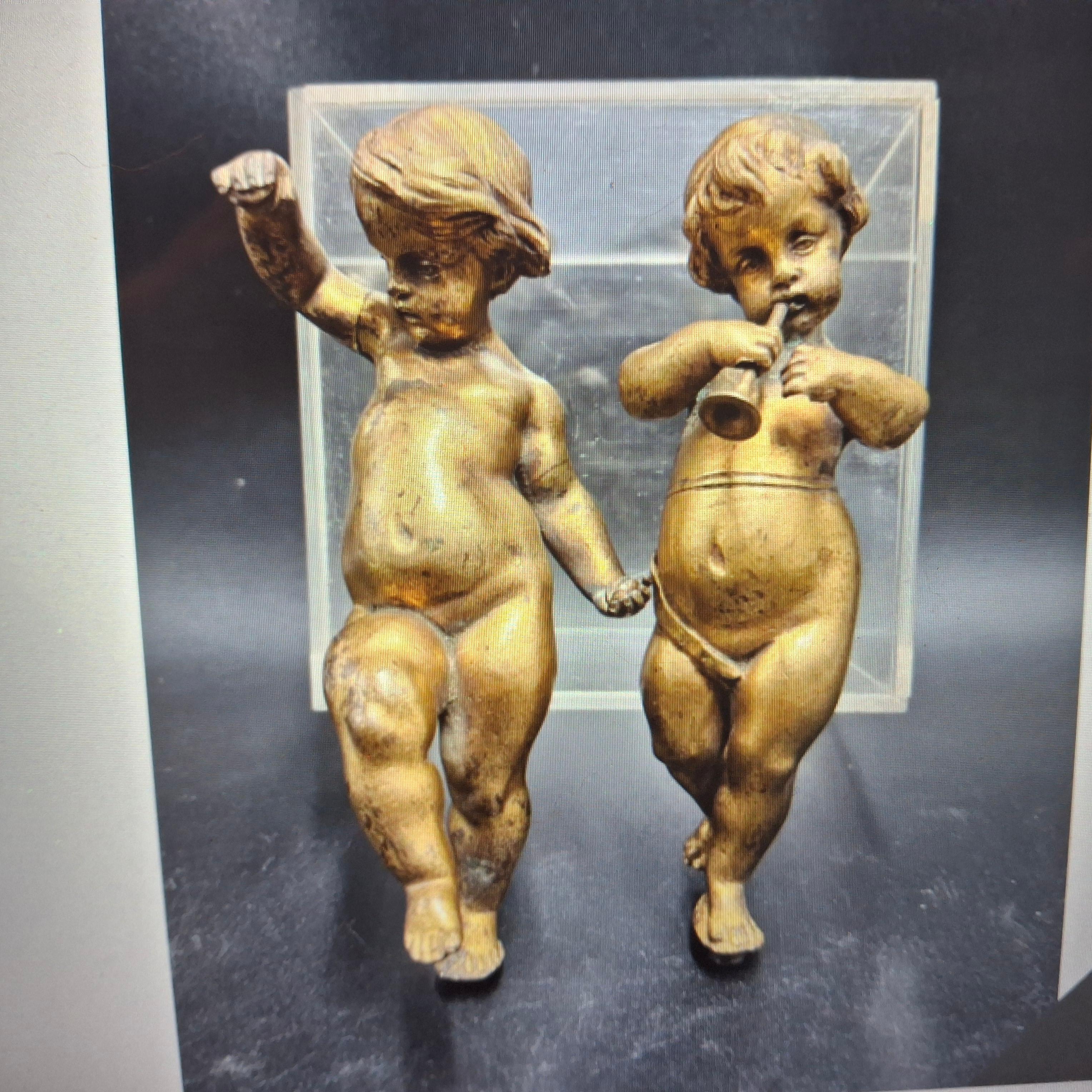 Fine XVIII secolo Pair 18thc French Antique Gilt Bronze Full Figural Cherub/ Putti Sculptures in vendita