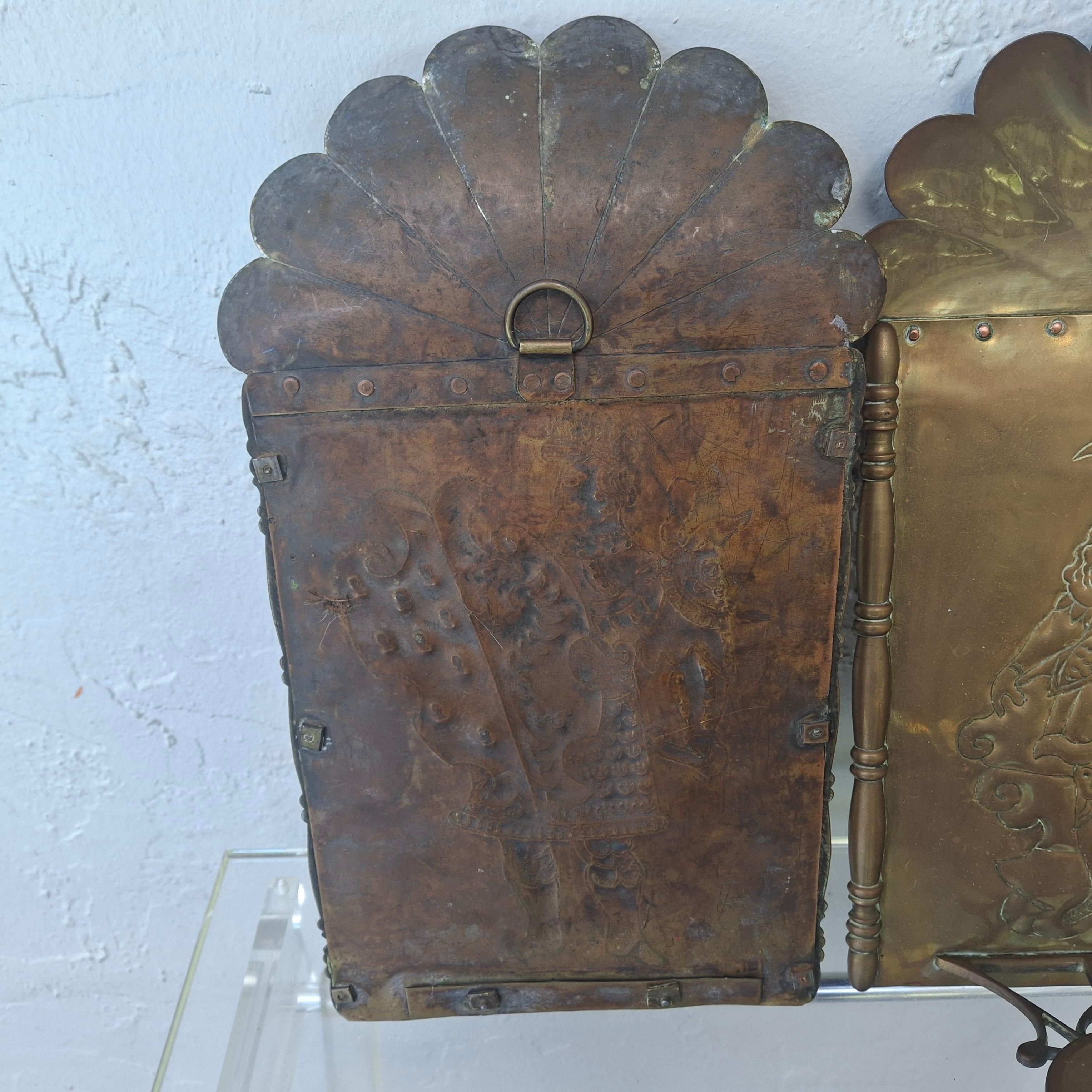 Pair 18thc French Heraldic Louis XIV style Brass Wall Sconces - Original Candle For Sale 13