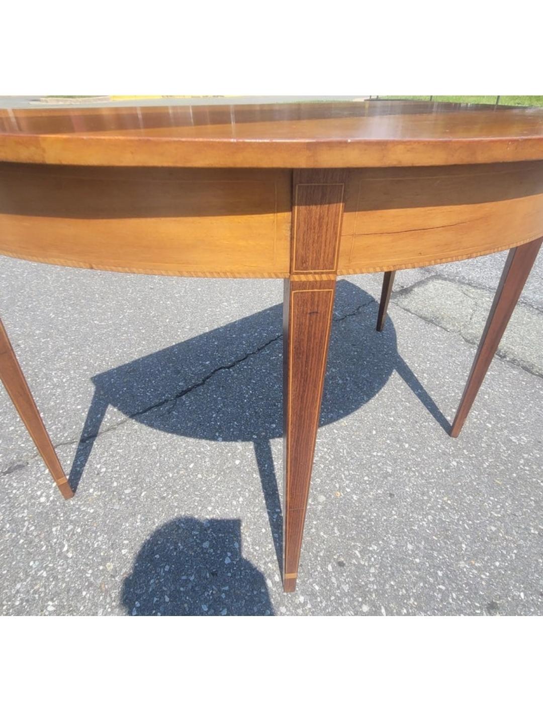 Pair 1920s Federal Satinwood Inlaid Mahogany Large Demilune Console Tables In Good Condition For Sale In Germantown, MD