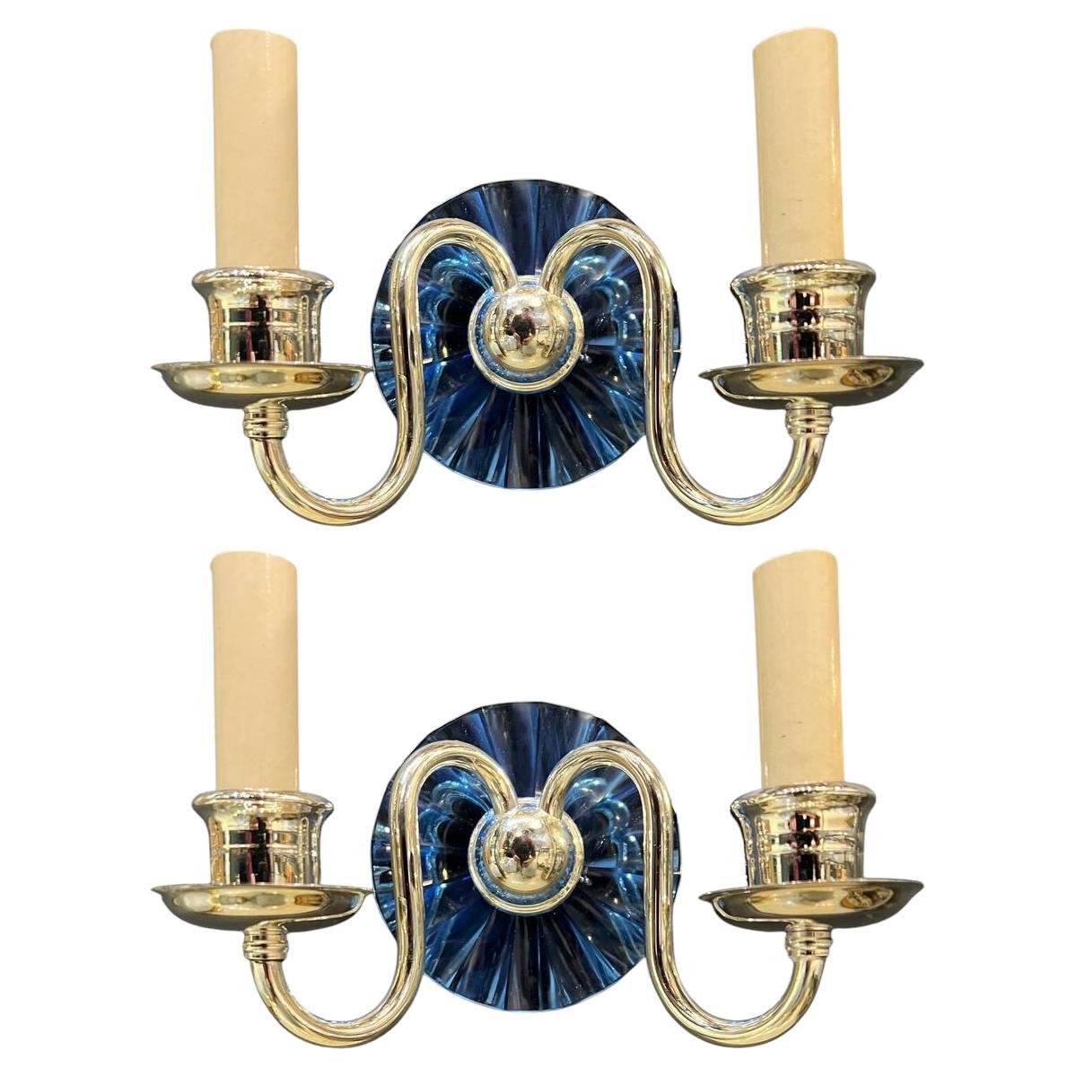 Coppia di lampade a specchio cobalto placcate in argento e smussate degli anni '20
