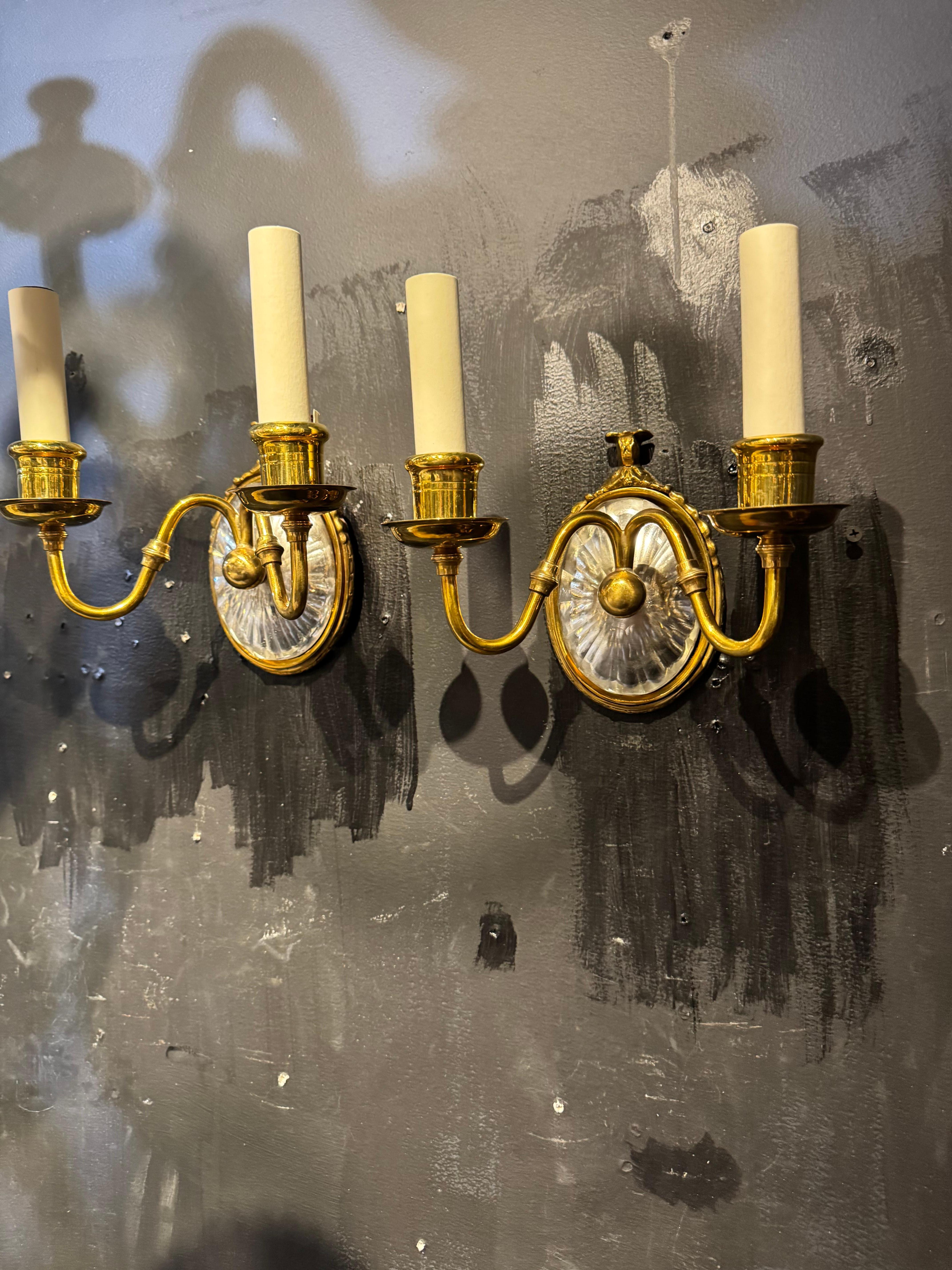 Bronze Appliques Caldwell en bronze et verre taillé des années 1920 en vente