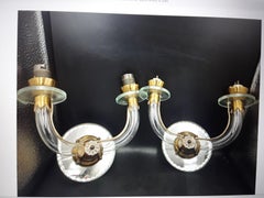 Paar französische Art-Déco-Wandleuchter aus geblasenem Kristall mit Spiegelrücken aus dem Jahr 1925 att Jules Leleu