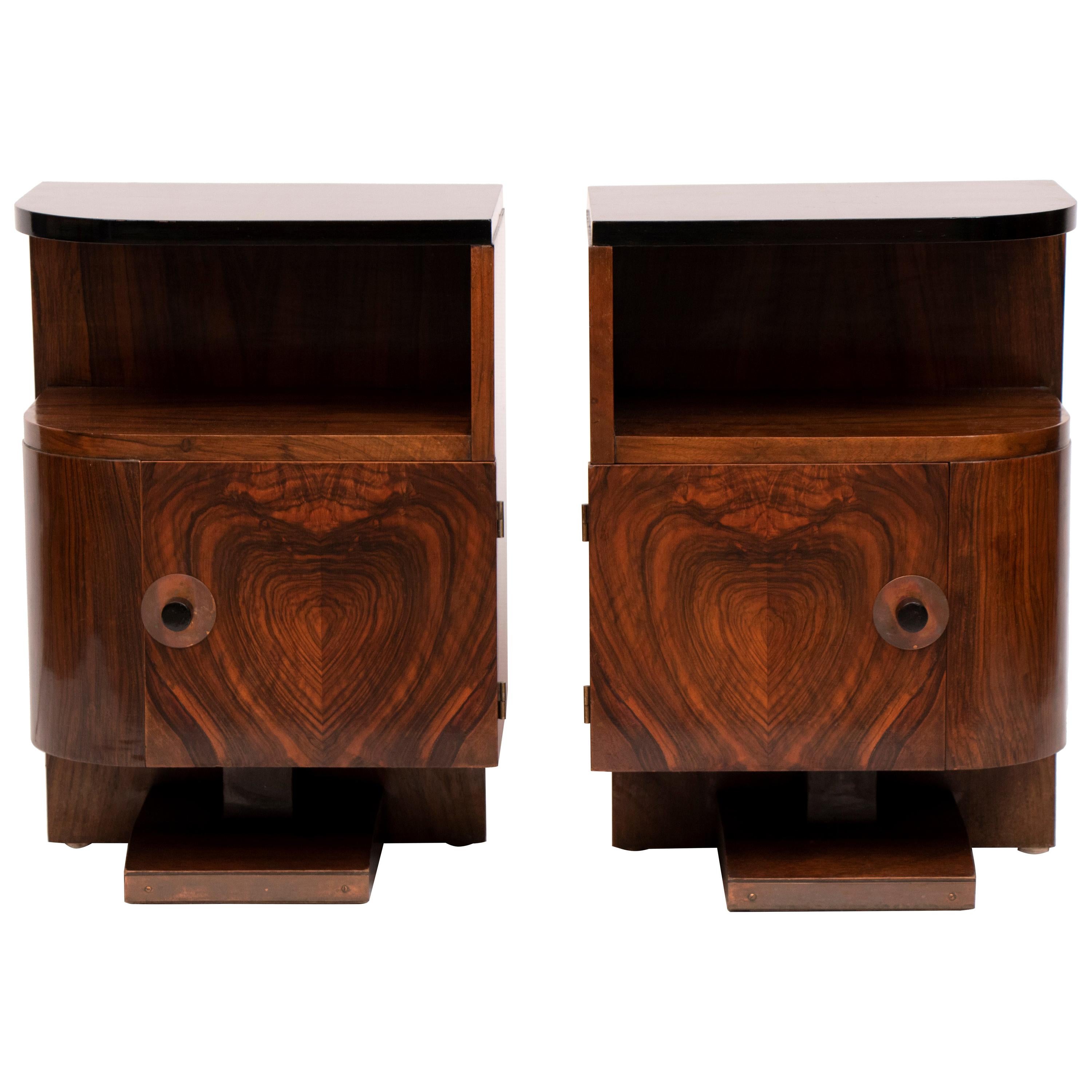 Pair of 1930s Art Deco Walnut Tables Nightstands with Black Lacquered Tops