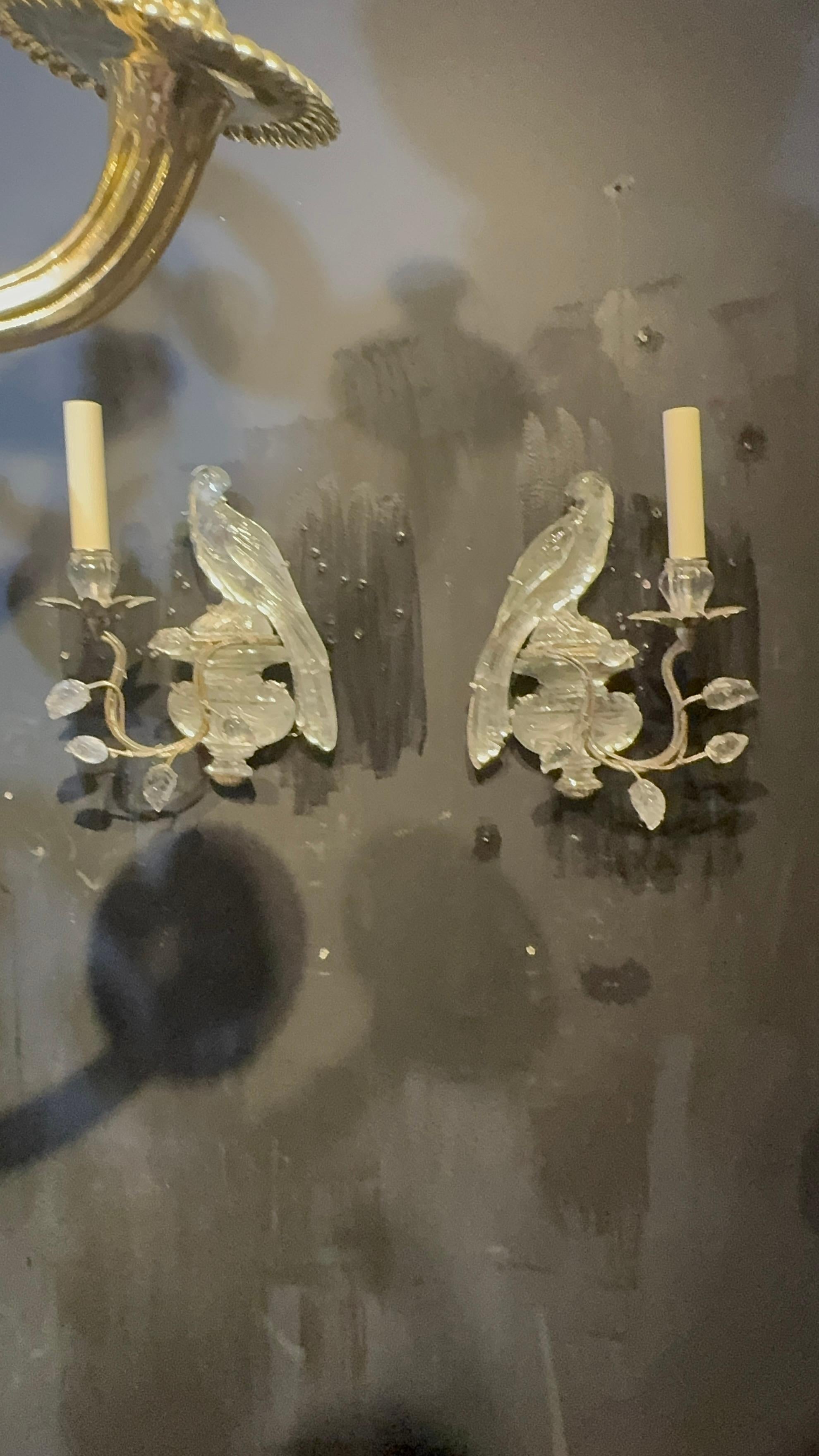Stile provenzale Coppia di appliques a una luce Bagues degli anni '30  foglia d'argento in vendita