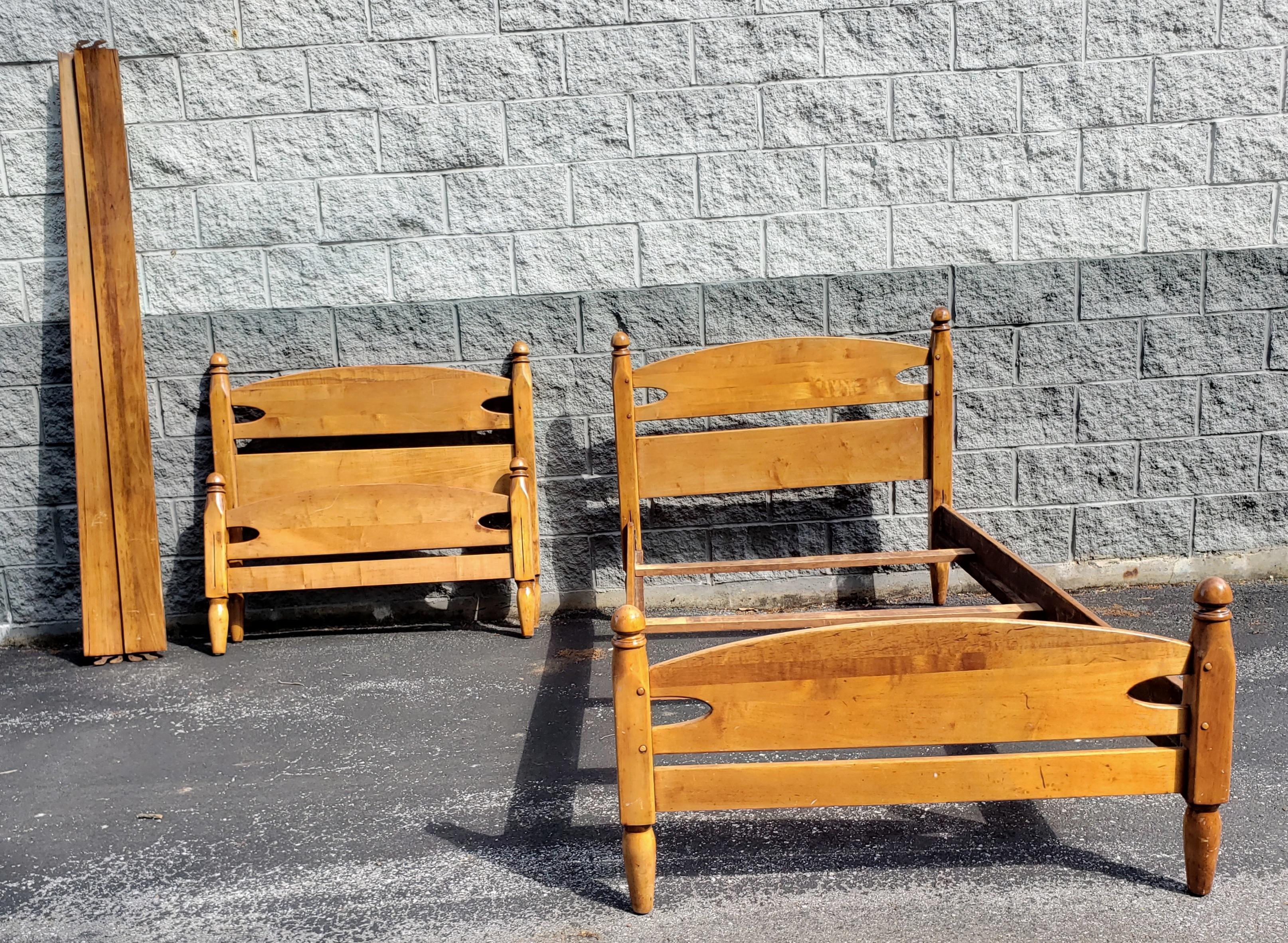 Pair 1930s Ethan Allen by Baumritter Refinished Heirloom Maple Twin Bed Frames   In Good Condition In Germantown, MD