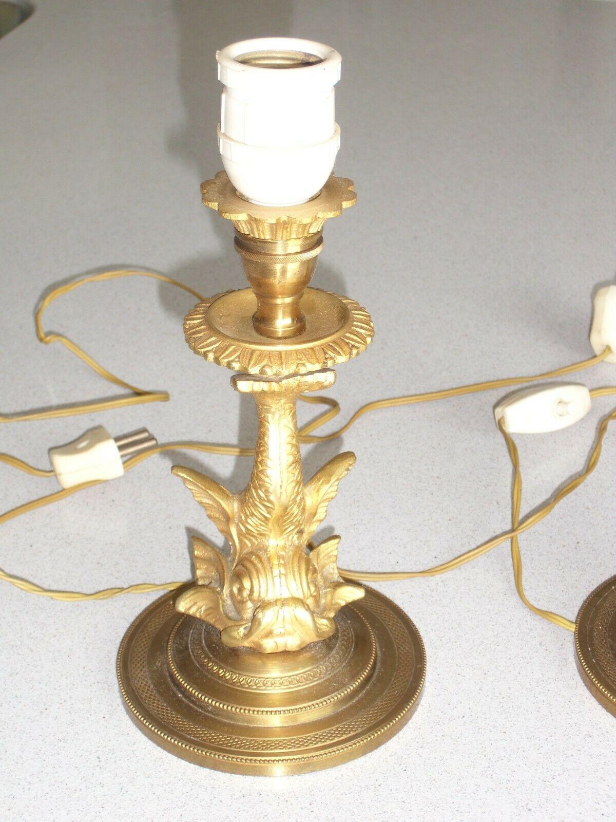 Français Paire de lampes de table en bronze doré Art déco français des années 1930 Dauphin/ KOI/ Créature marine en vente