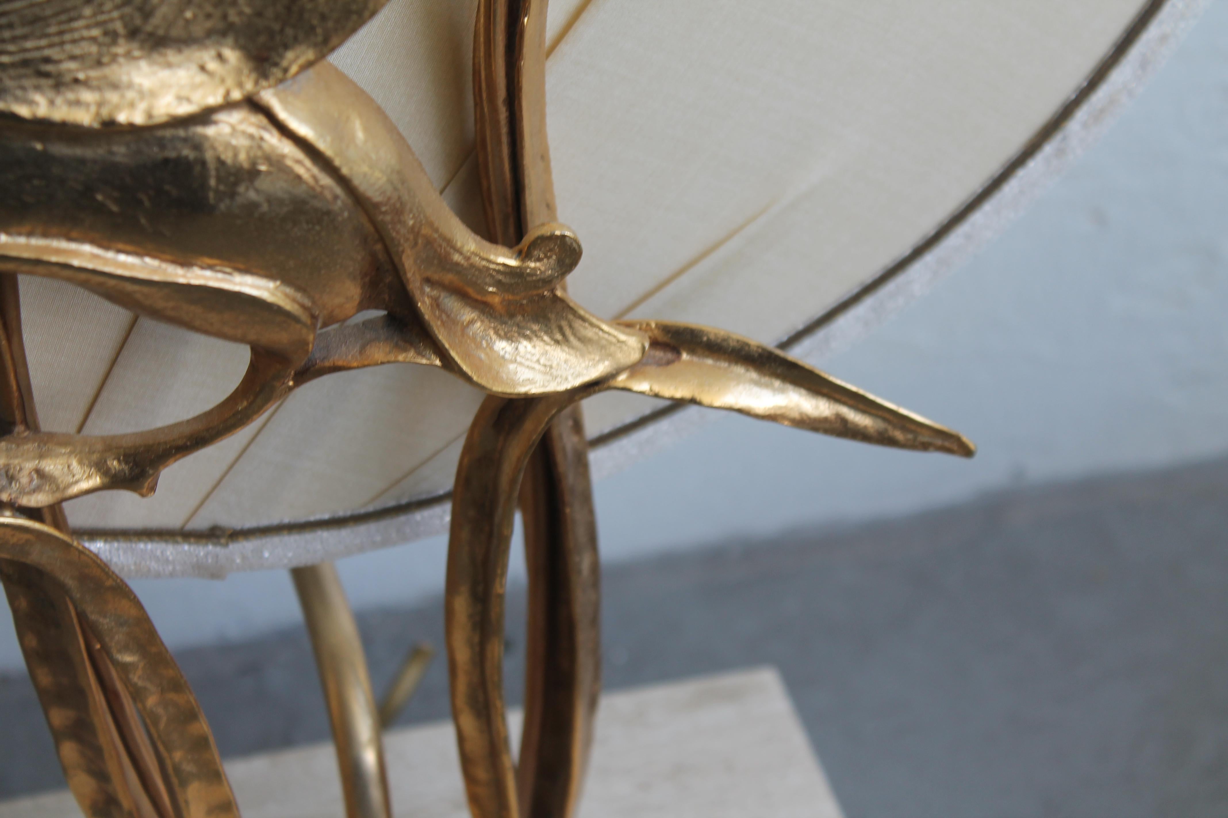 Pair 1930s French Art Deco Gilt Bronze Flamingos Aginst Silk Half Moon Shade For Sale 2