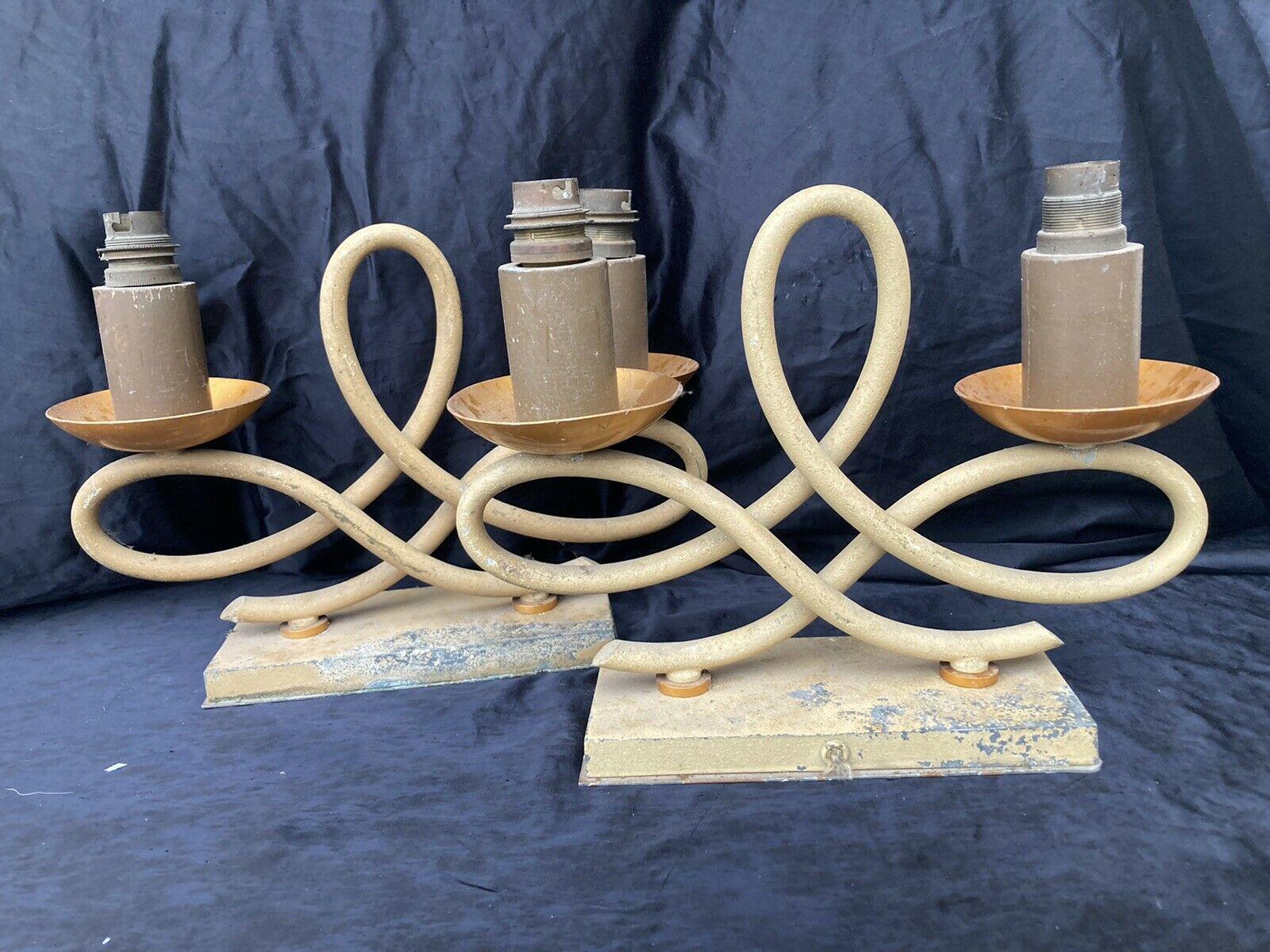 Paire de lampes de table Art Déco françaises des années 1930 à volutes attr. Jules Leleu en vente 2