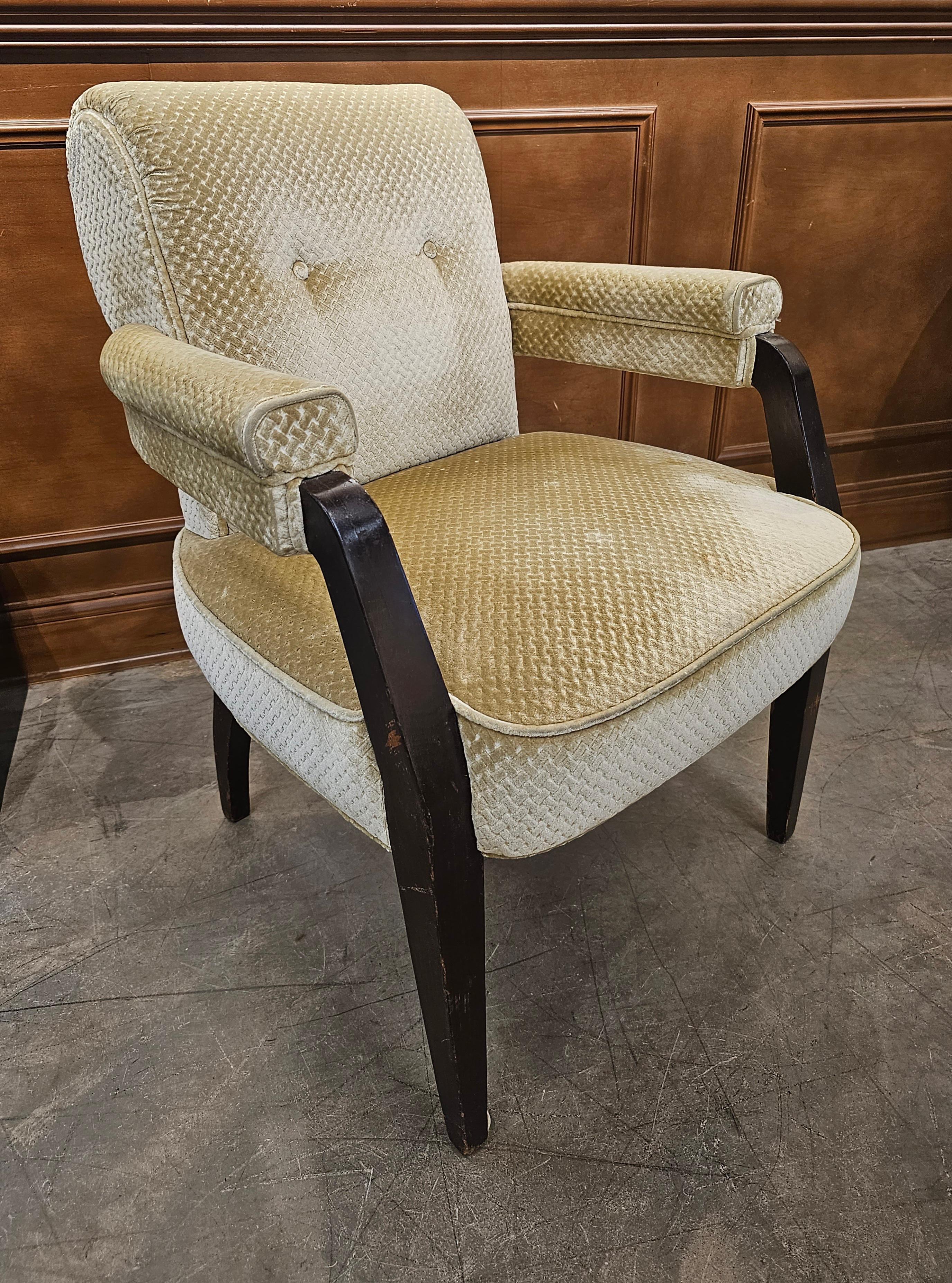 Tacheté Paire de fauteuils Art Déco Jean Pascaud des années 1930 en acajou et velours taillé à la canne en vente