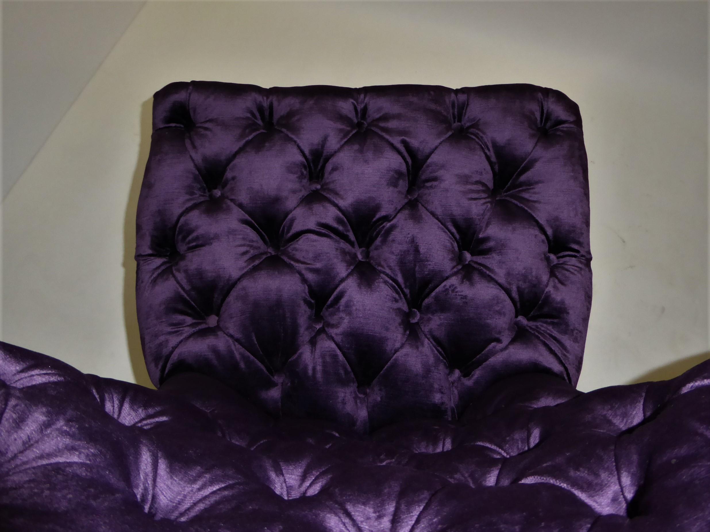 Pair 1930s Royal Purple Velvet Deep Tufted Slipper Chairs In Good Condition In Miami, FL
