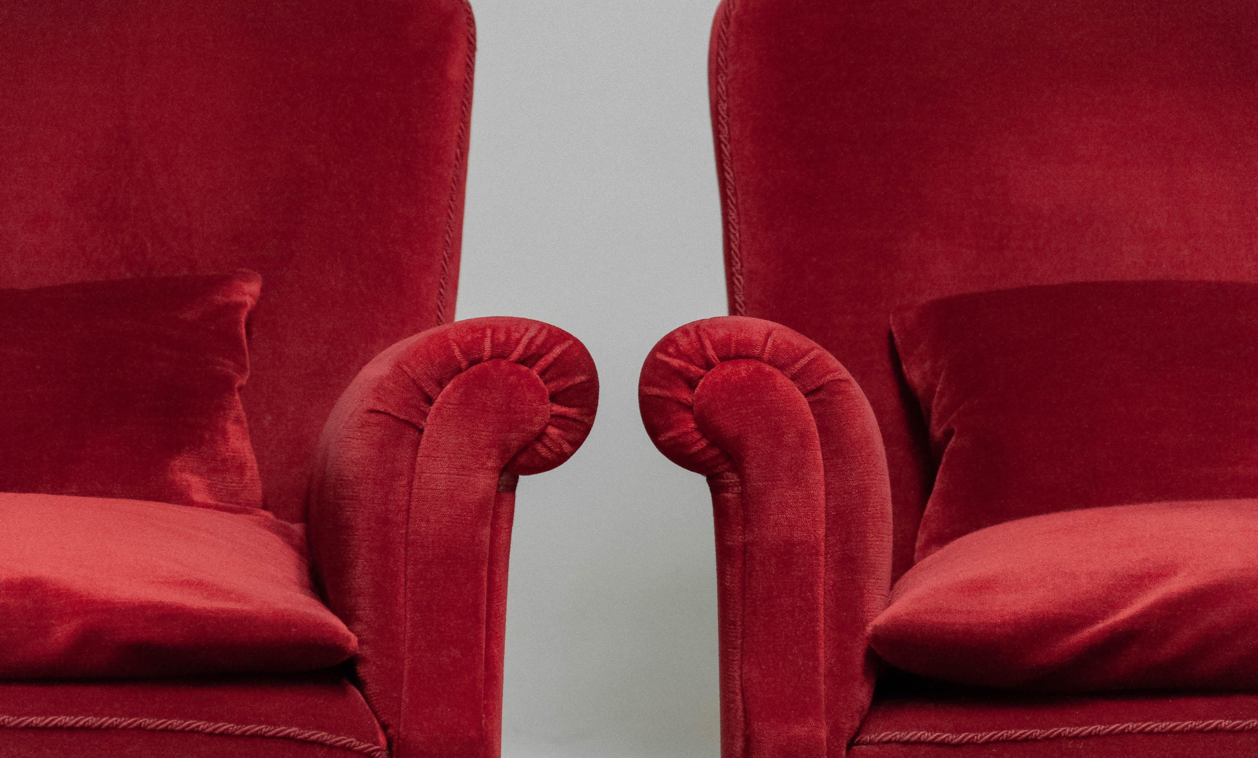 Pair 1930s Scandinavian Wine Red Velvet / Velours Lounge Chairs Made In Denmark  For Sale 5