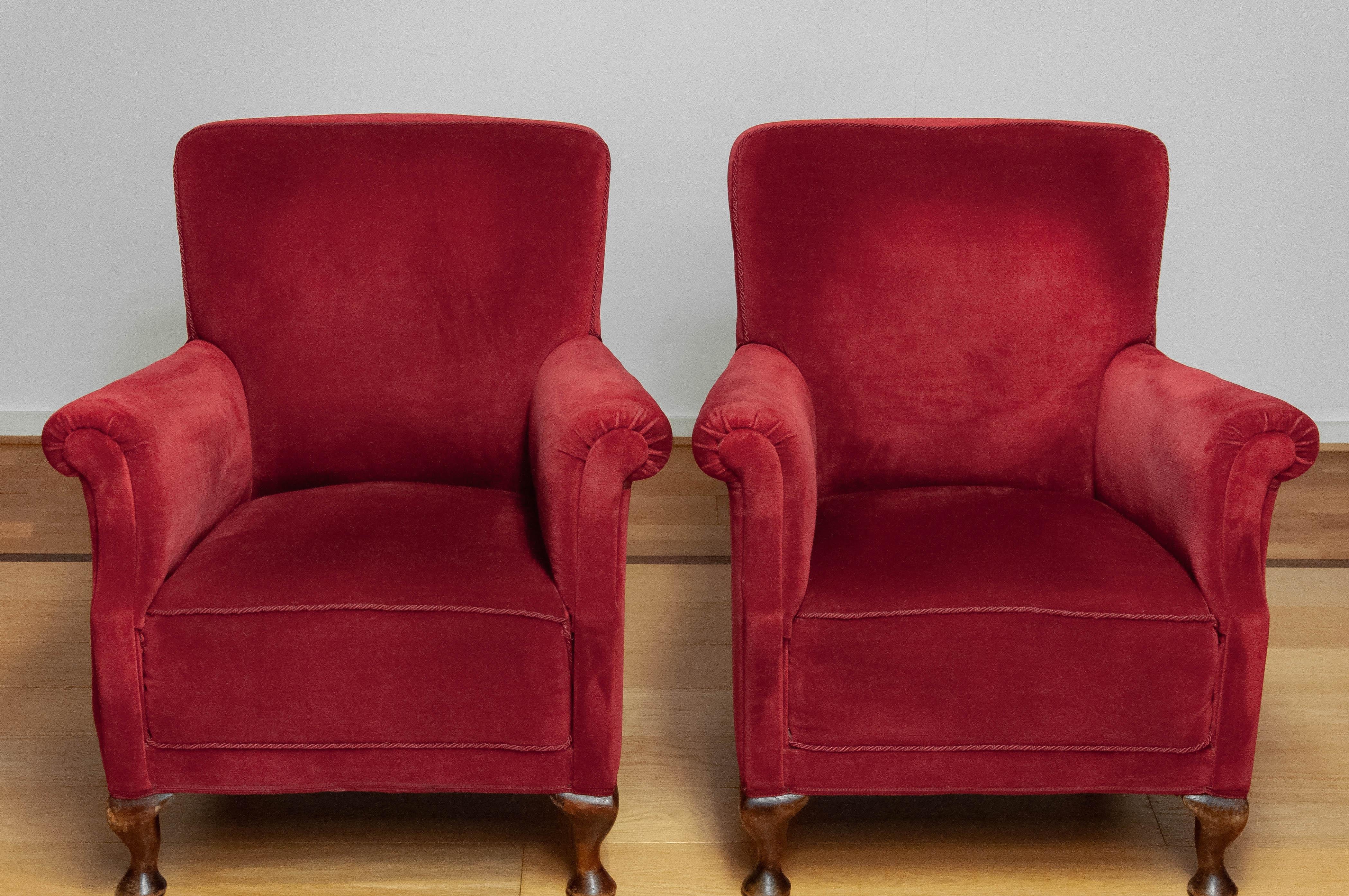 Pair 1930s Scandinavian Wine Red Velvet / Velours Lounge Chairs Made In Denmark  For Sale 7