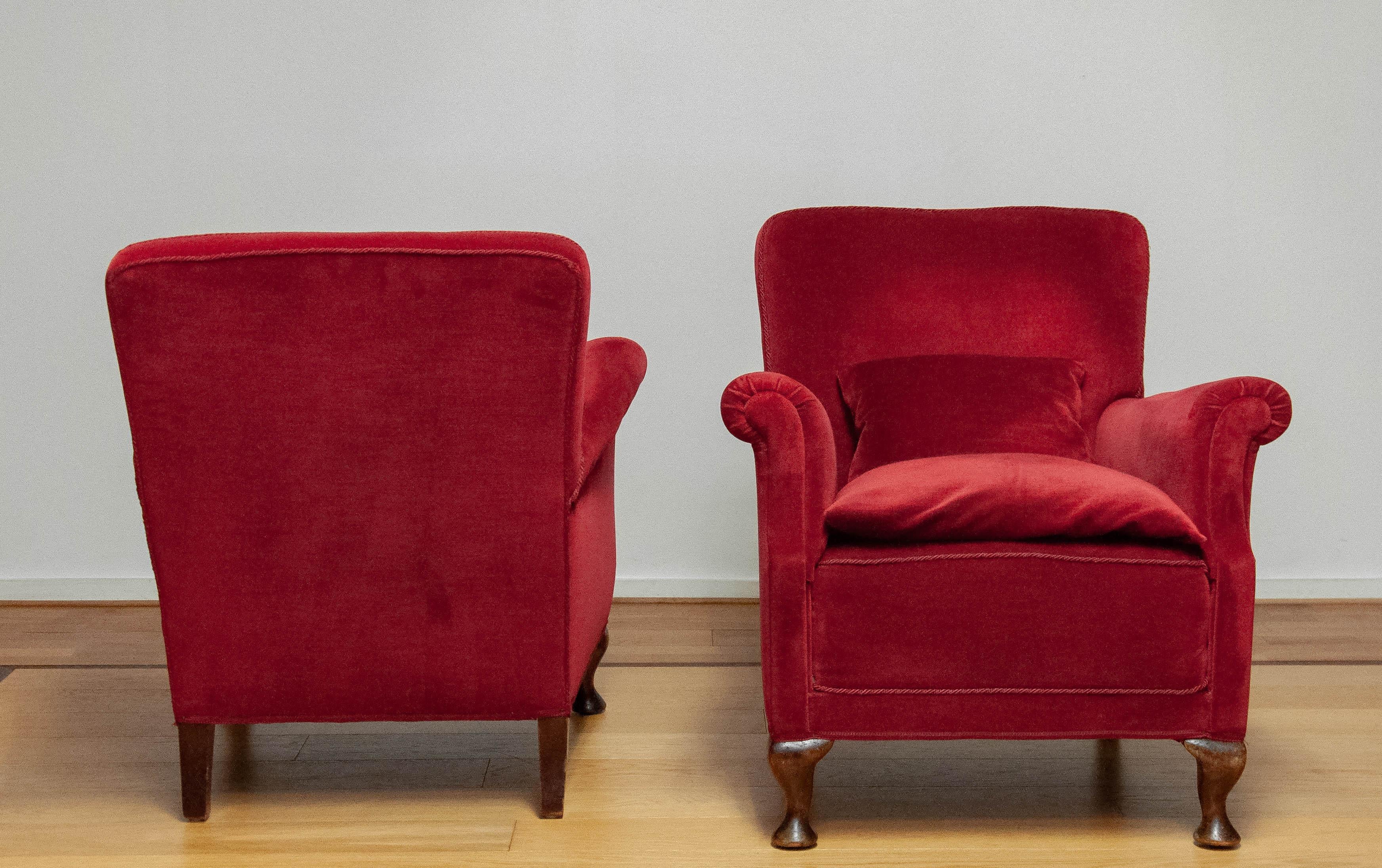Pair 1930s Scandinavian Wine Red Velvet / Velours Lounge Chairs Made In Denmark  For Sale 1