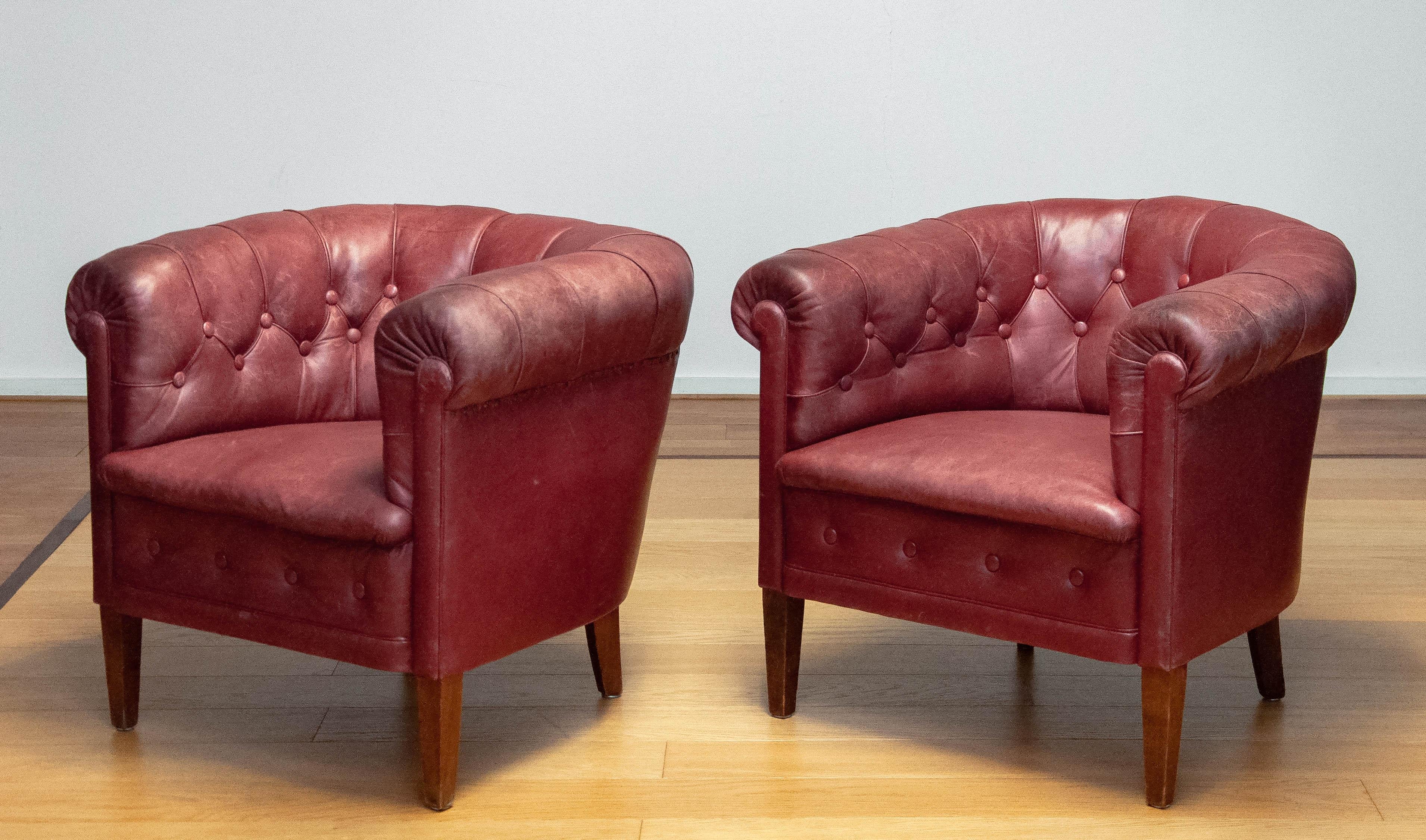 Pair 1930s Swedish Crimson Red Chesterfield Club Chairs in Patinated Leather For Sale 2