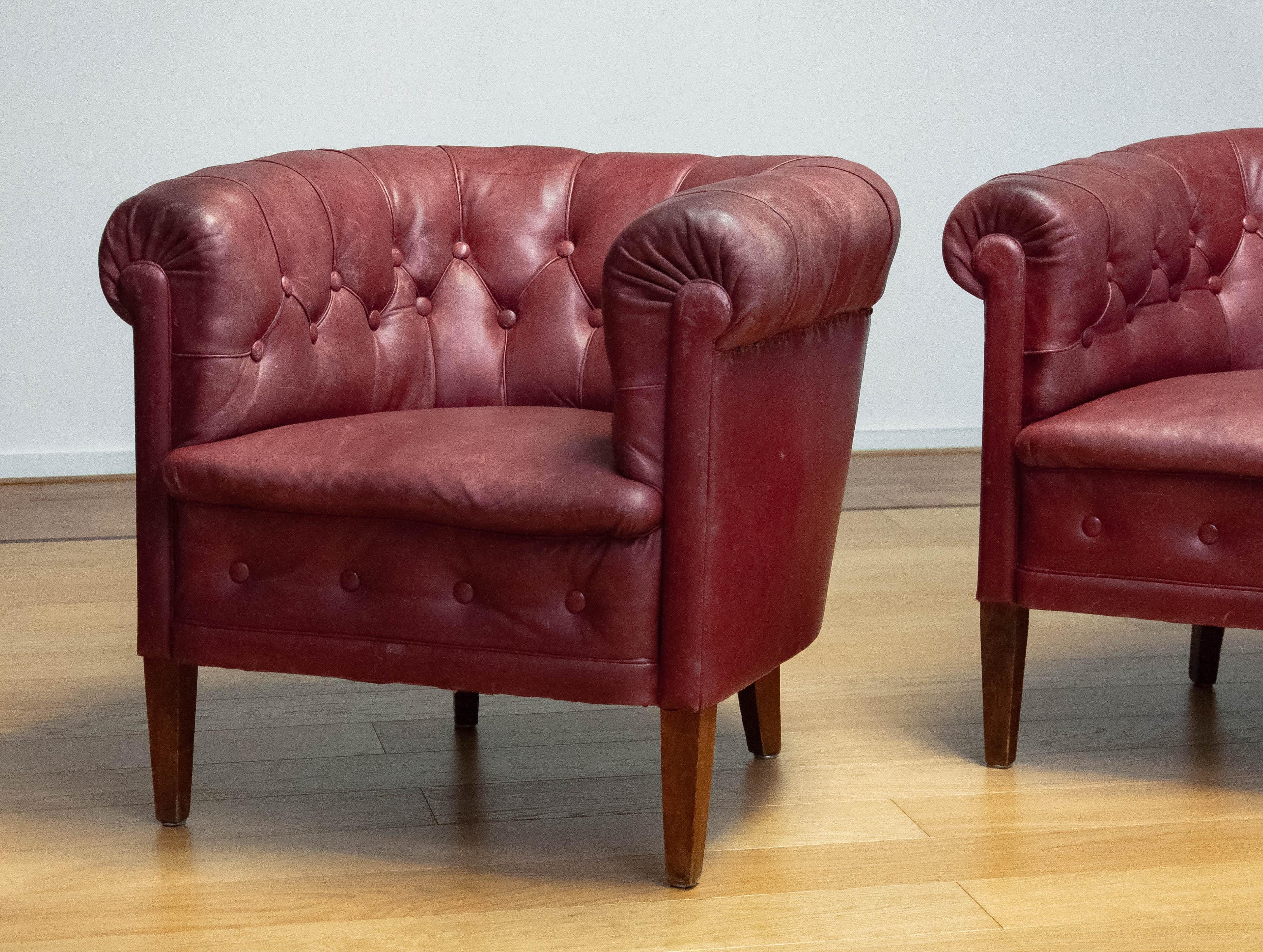 Pair 1930s Swedish Crimson Red Chesterfield Club Chairs in Patinated Leather For Sale 3