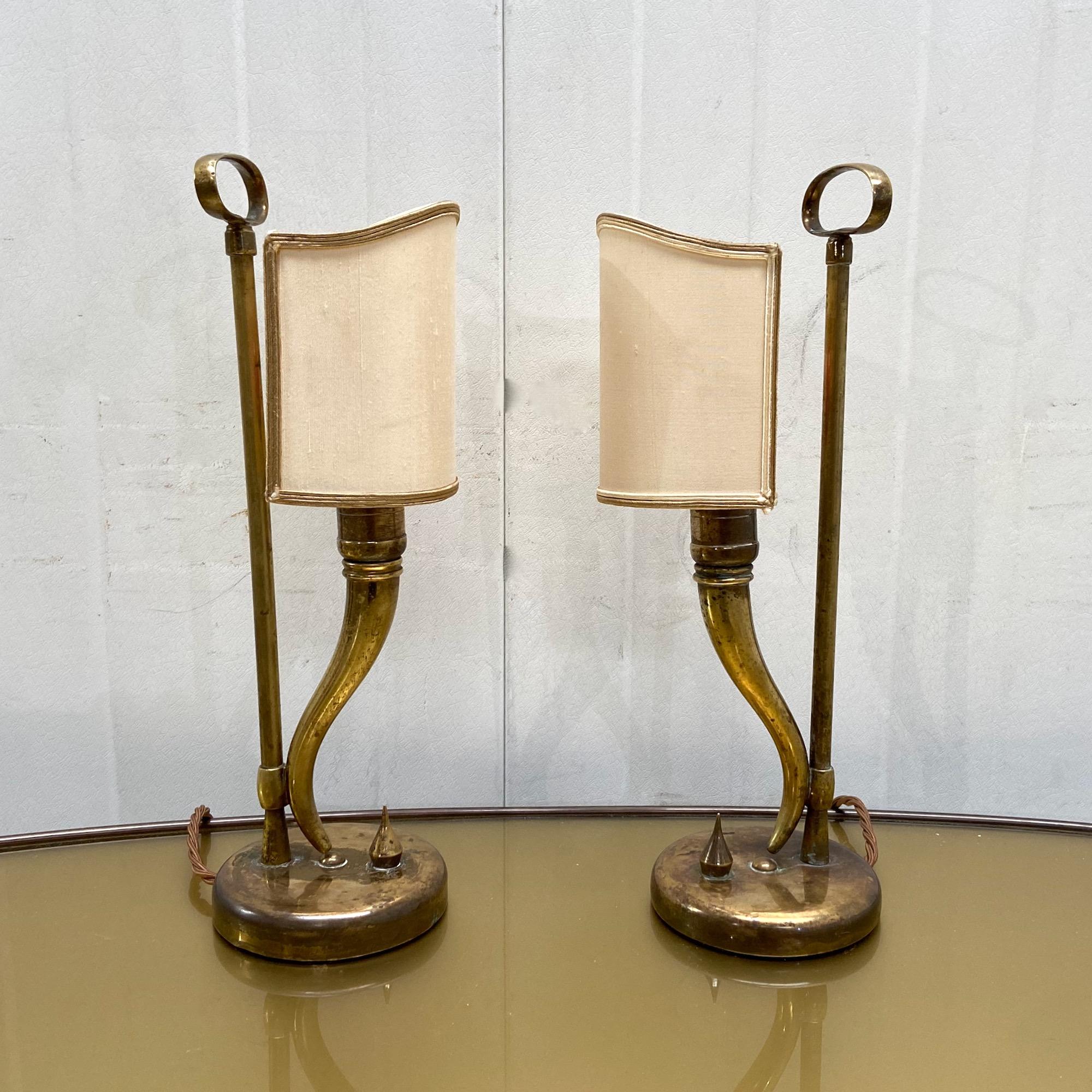 Pair 1940s / 50s Brass Table Lamps attributed to Gio Ponti and Emilio Lancia For Sale 3